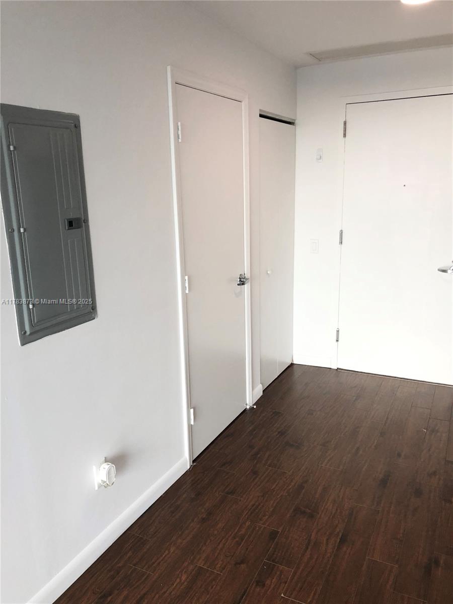 60 SW 13 St #2419, Miami FL 33130