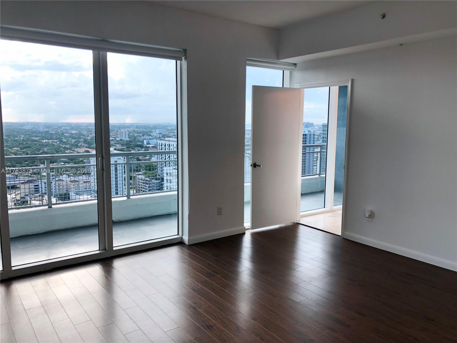 60 SW 13 St #2419, Miami FL 33130