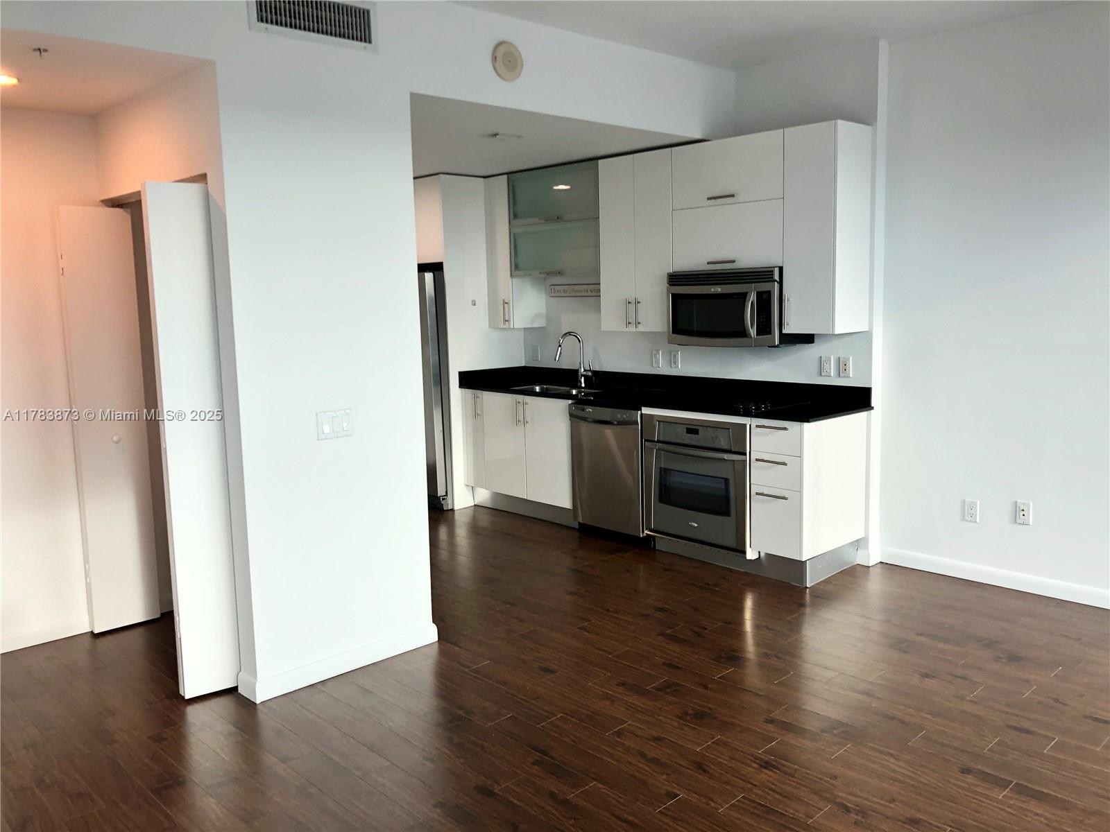 60 SW 13 St #2419, Miami FL 33130