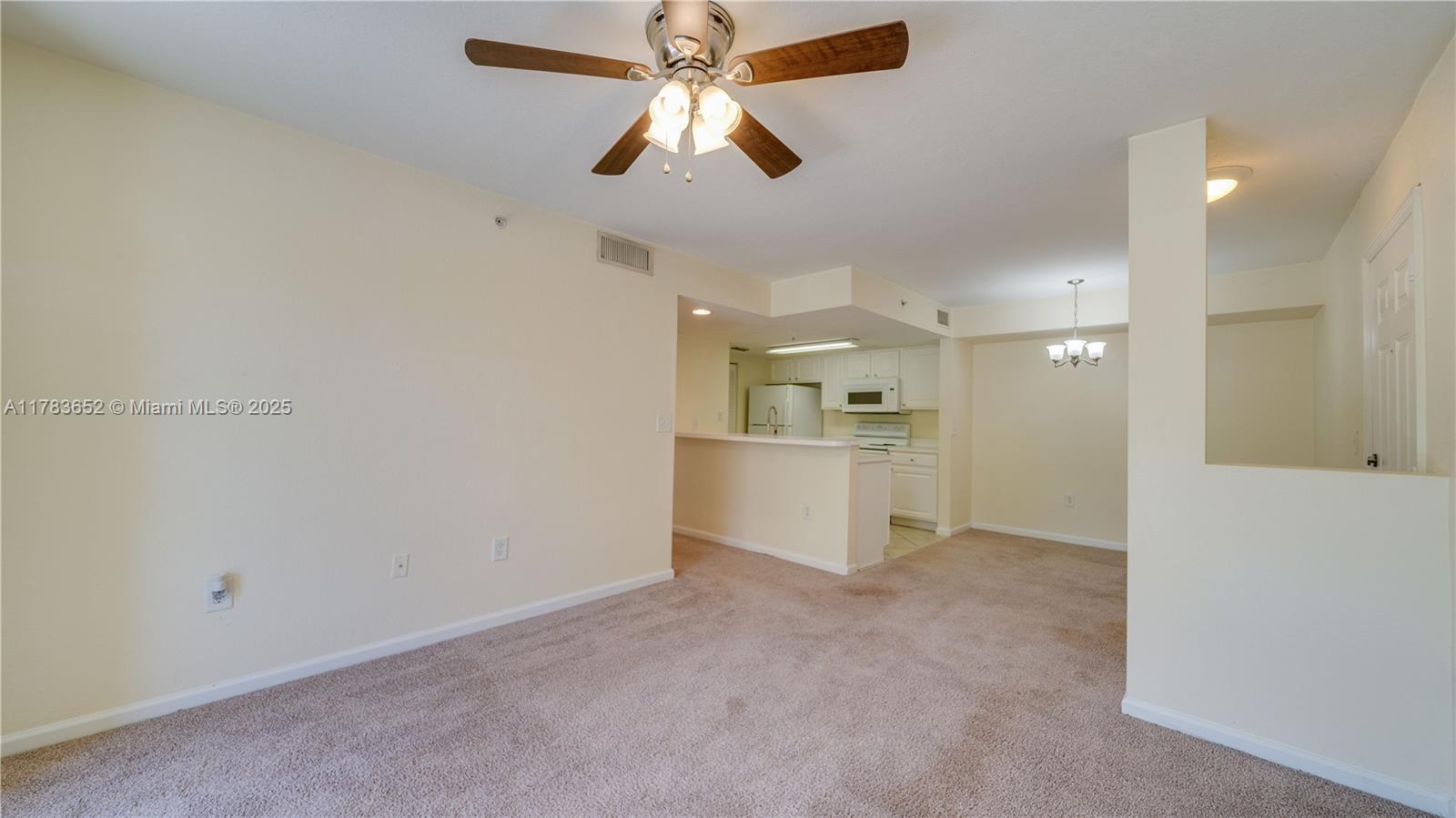 4105 Residence Drive #709, Fort Myers, Florida image 7