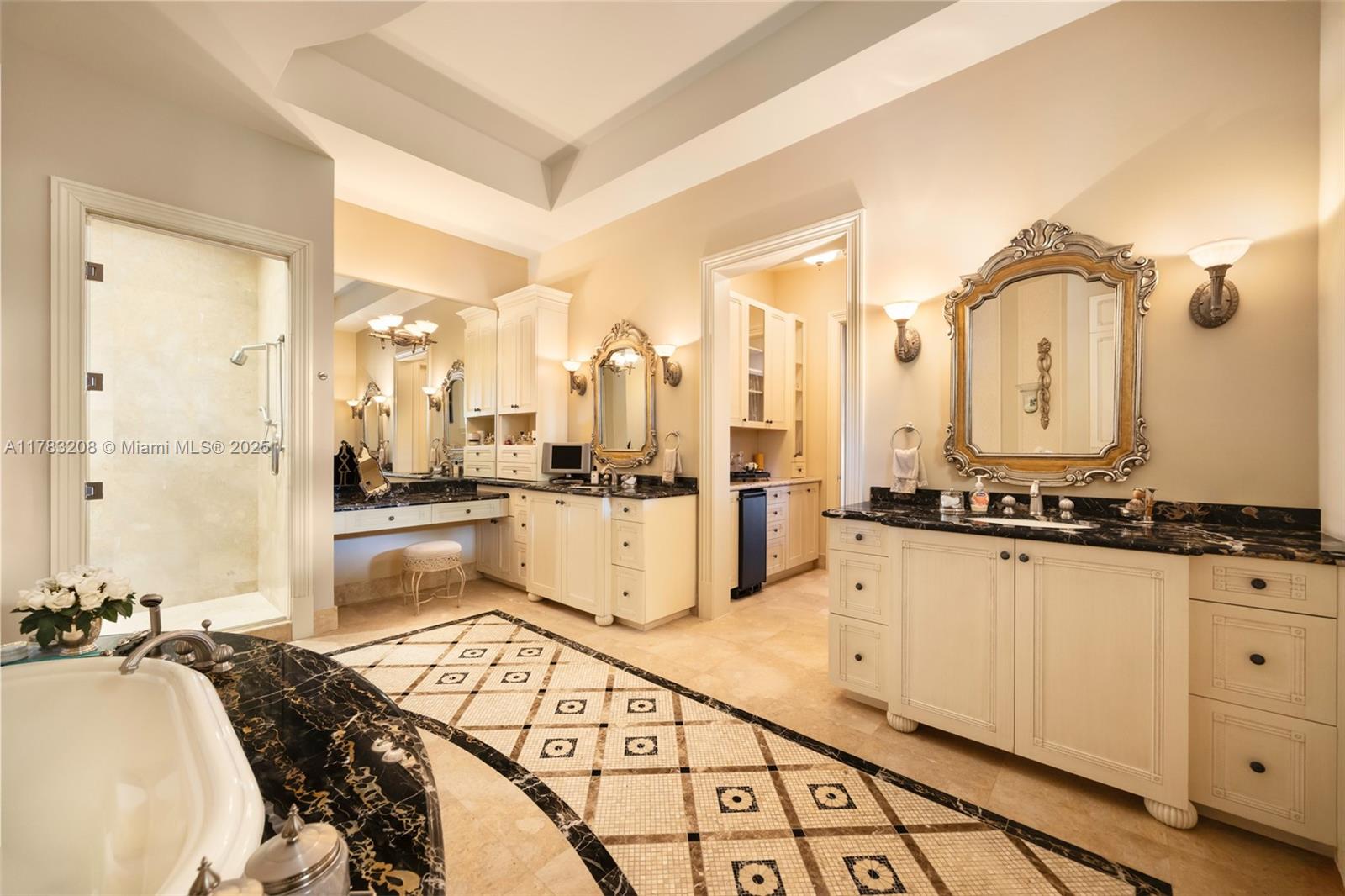Residential, Pinecrest, Florida image 12