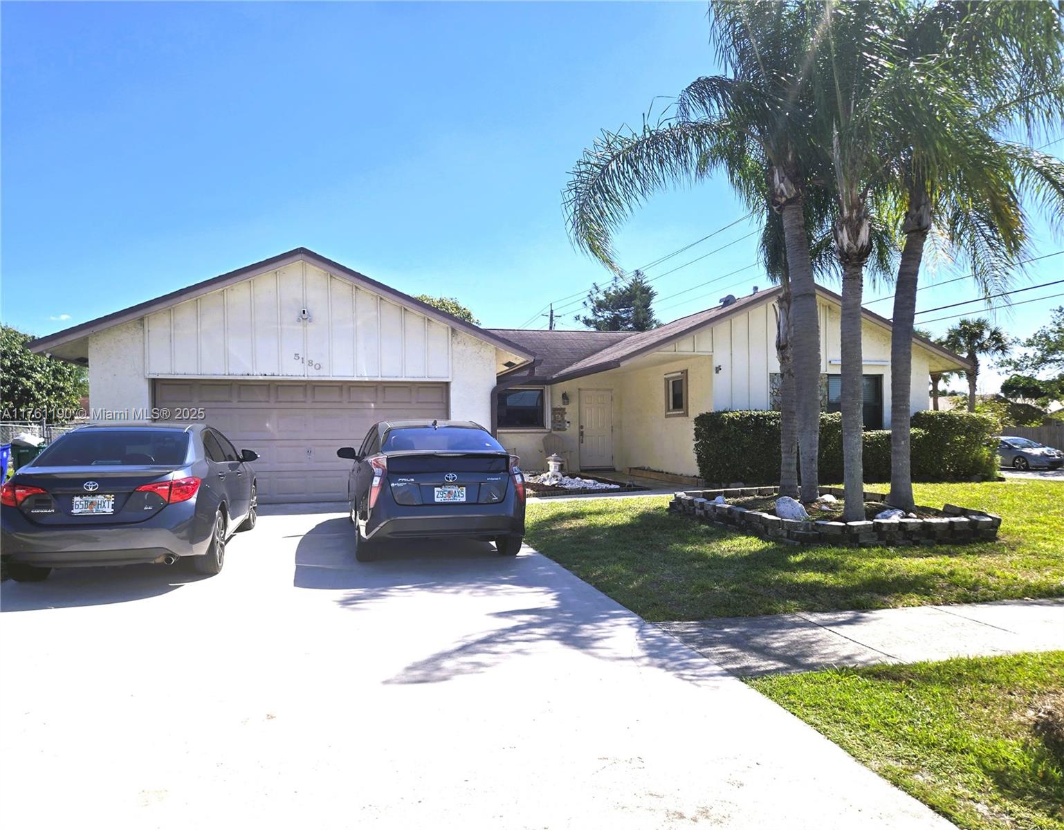 5180 NW 32nd St, Margate, Florida image 2