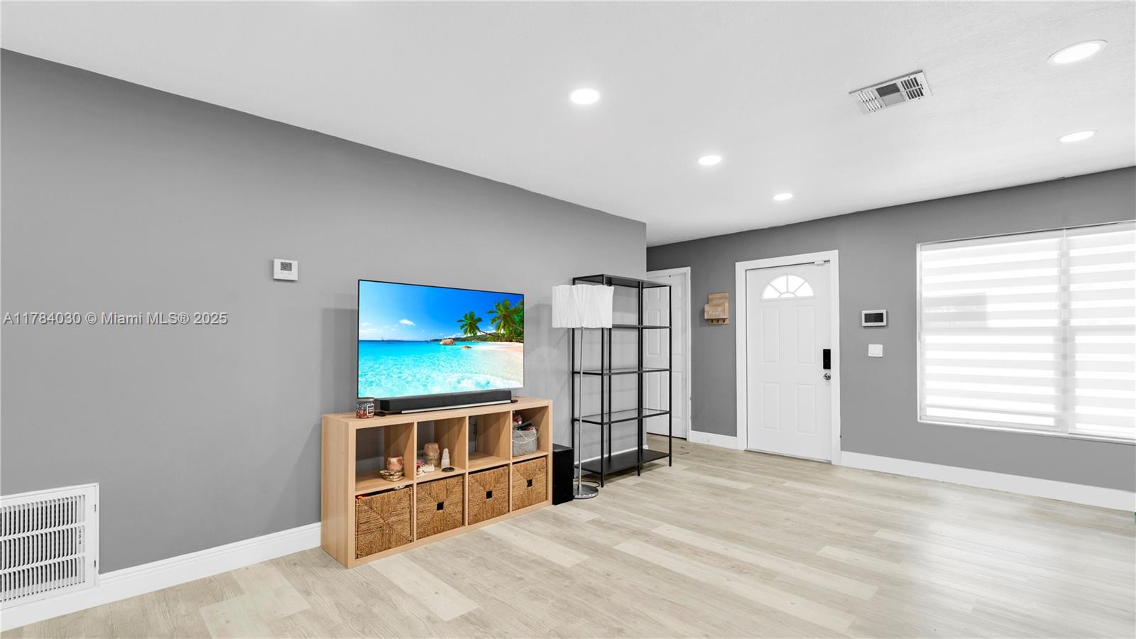 6582 SW 20th St, North Lauderdale, Florida image 15