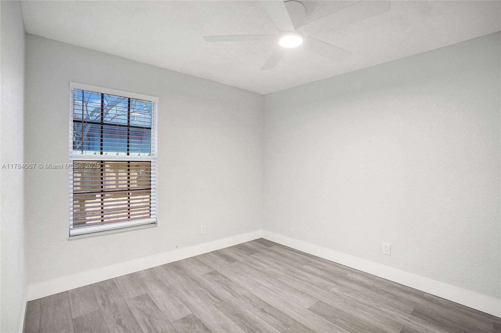 735 NW 19th Ave, Fort Lauderdale, Florida image 19