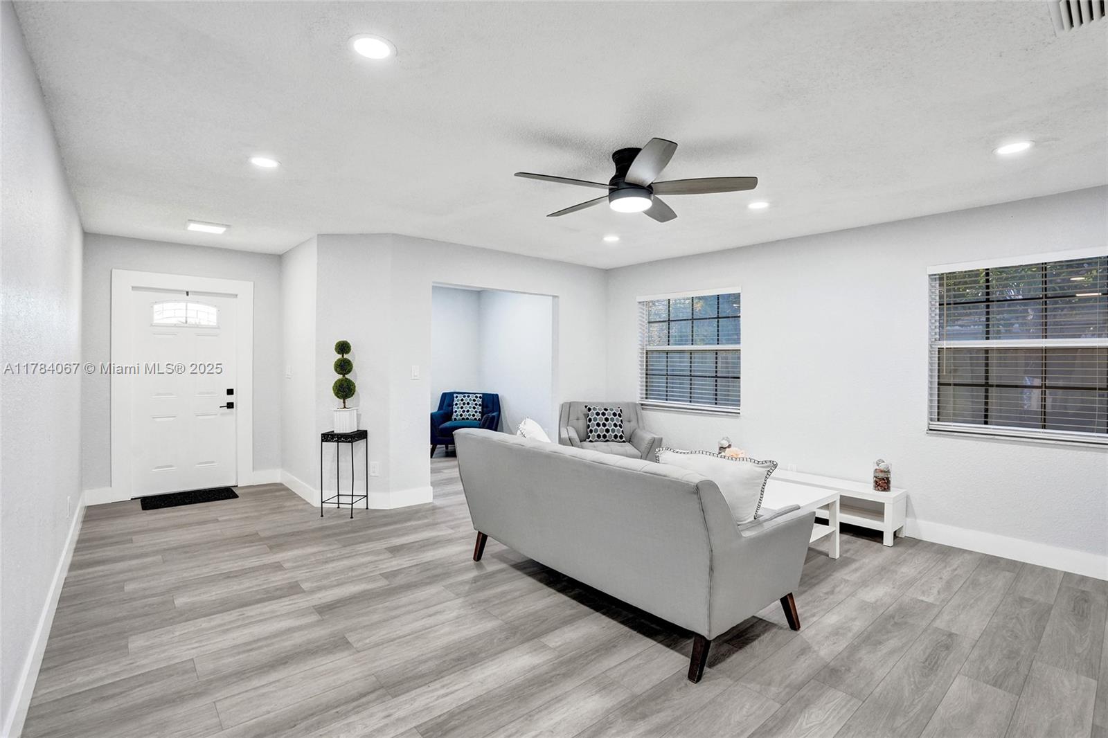 735 NW 19th Ave, Fort Lauderdale, Florida image 27