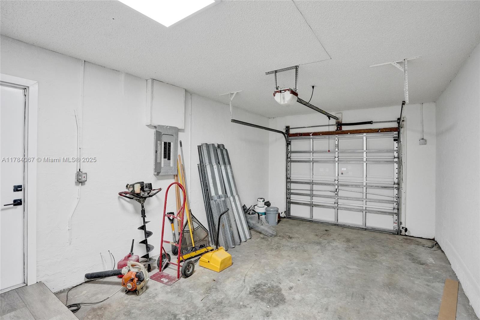 735 NW 19th Ave, Fort Lauderdale, Florida image 46