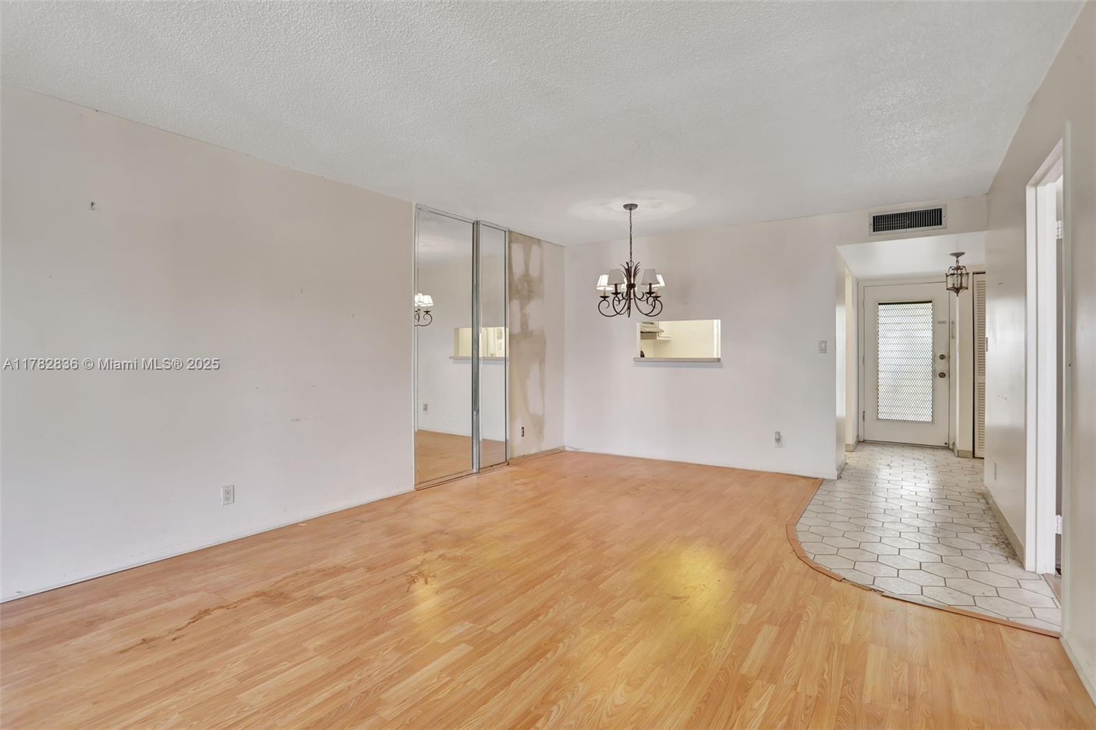 2900 NW 48th Ter #409, Lauderdale Lakes, Florida image 11