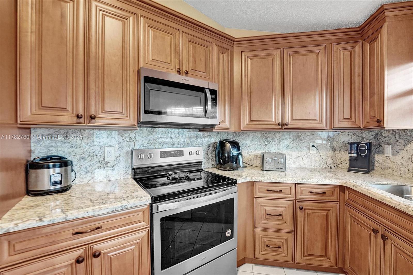 7324 NW 1st Pl, Plantation, Florida image 12