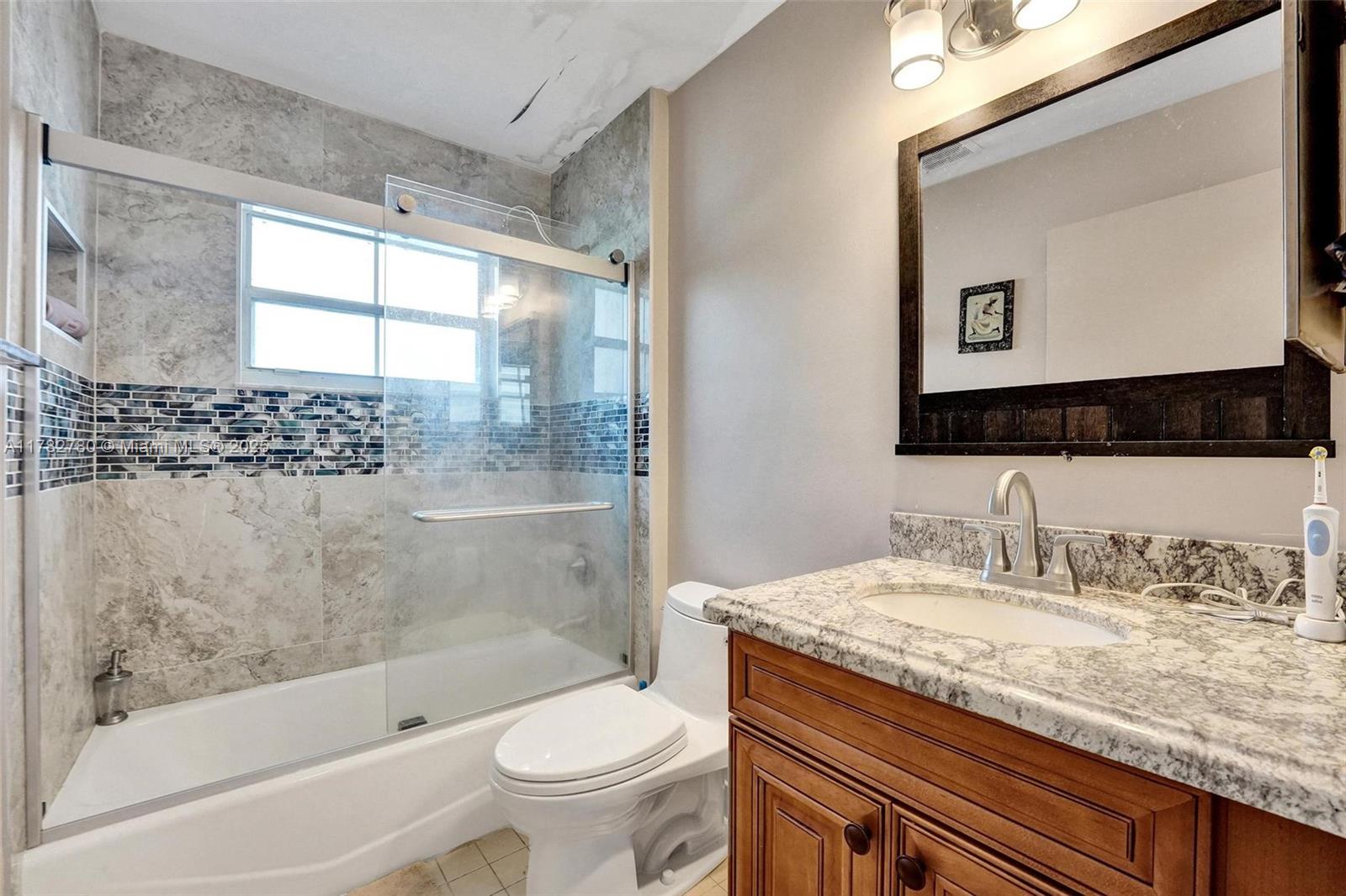 7324 NW 1st Pl, Plantation, Florida image 21