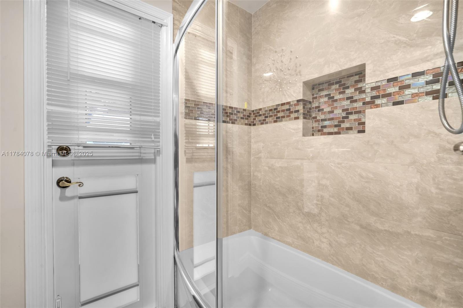 4991 NW 72nd Ter, Lauderhill, Florida image 11