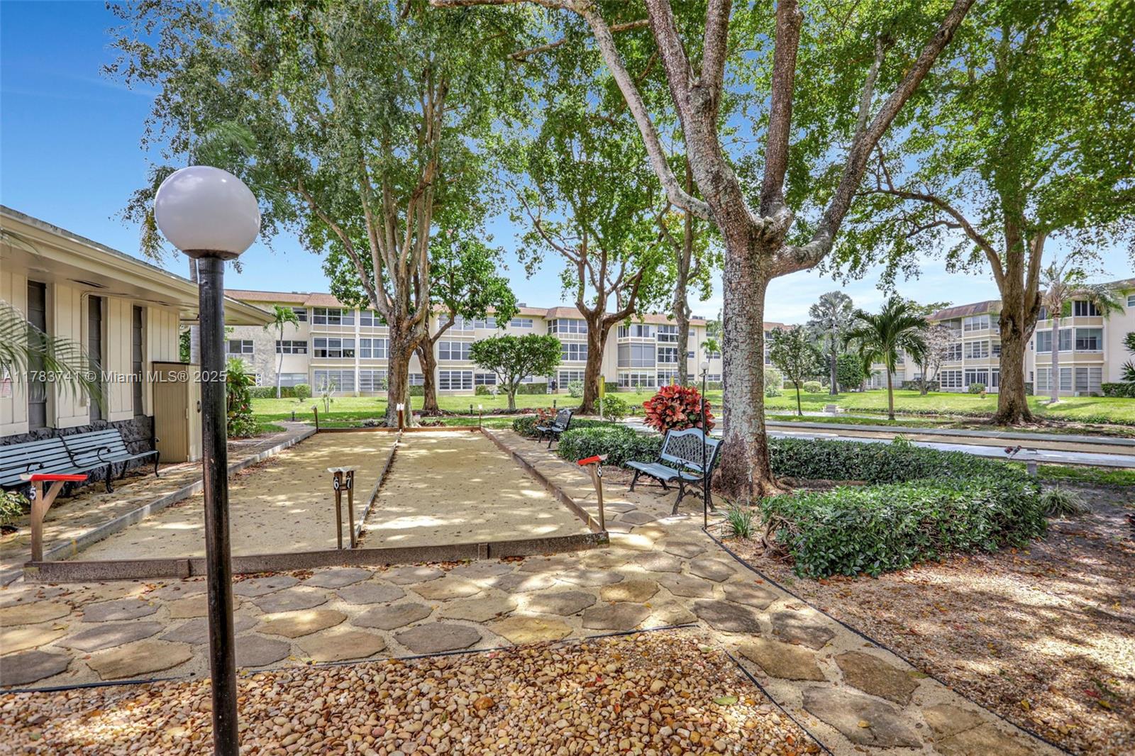 Residential, Lauderdale Lakes, Florida image 35