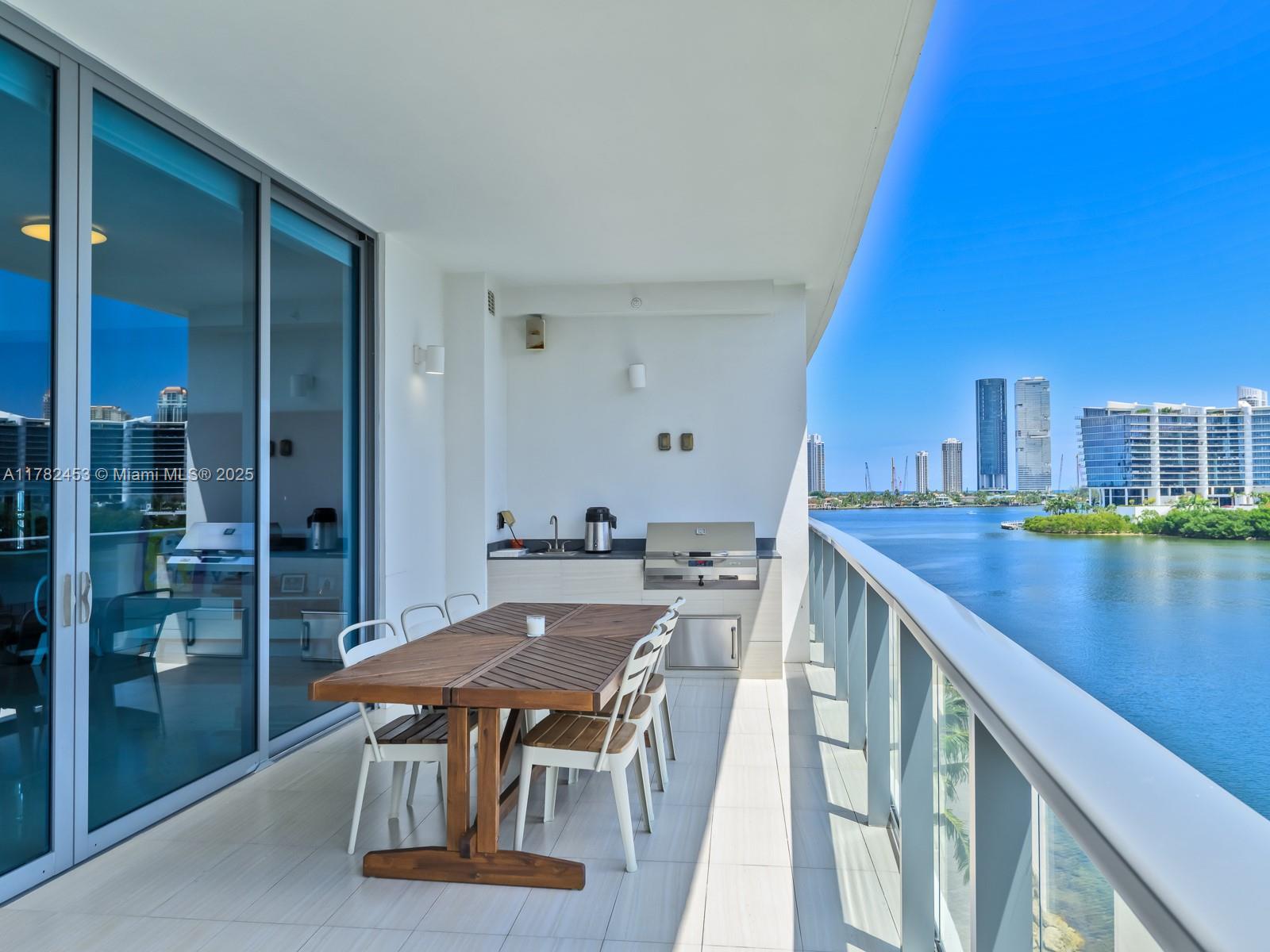 3300 NE 188th St #511, Aventura, Florida image 25