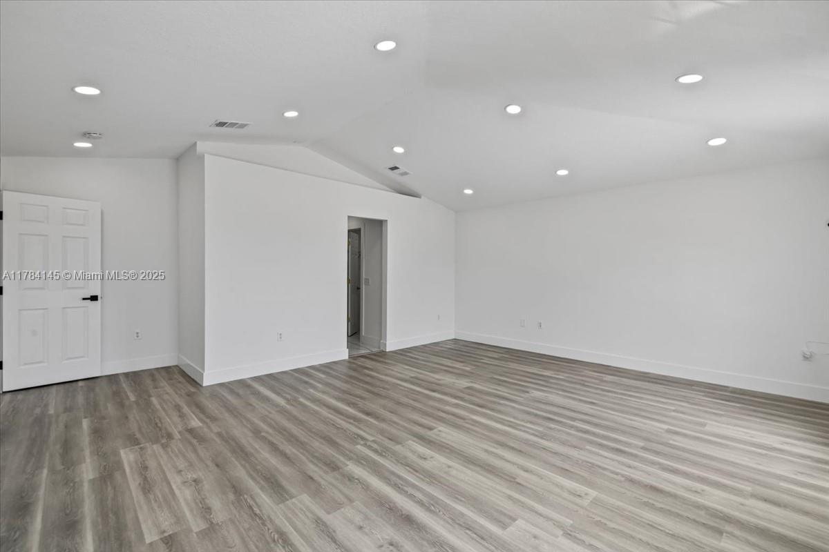 9150 Genesee St, Port Charlotte, Florida image 36