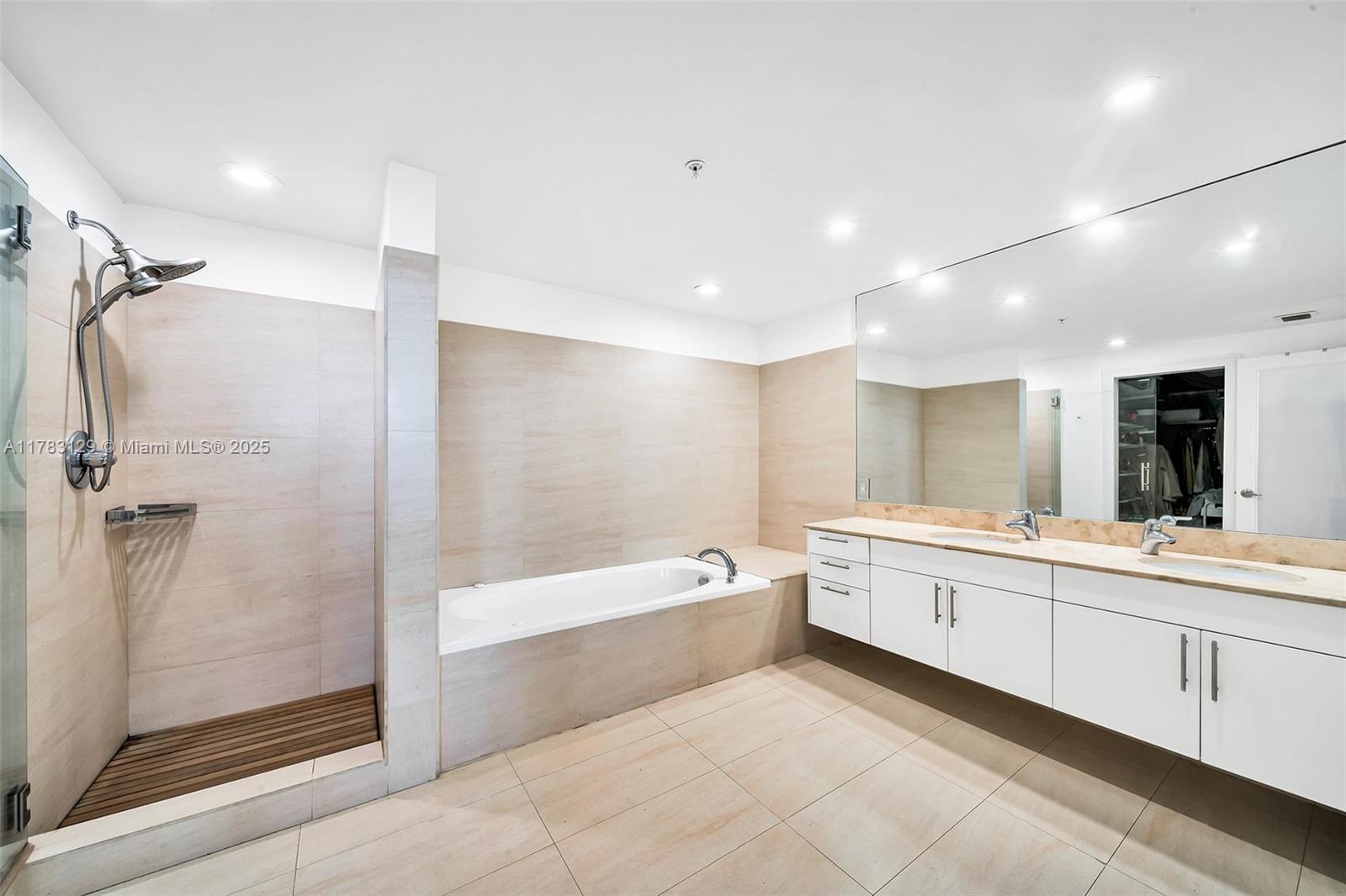 7929 West Dr #1501, North Bay Village, Florida image 17