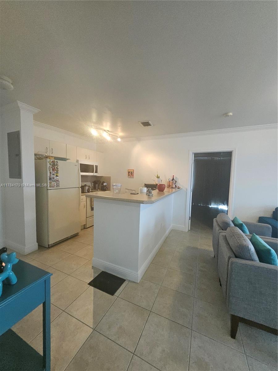 Property photo # 9
