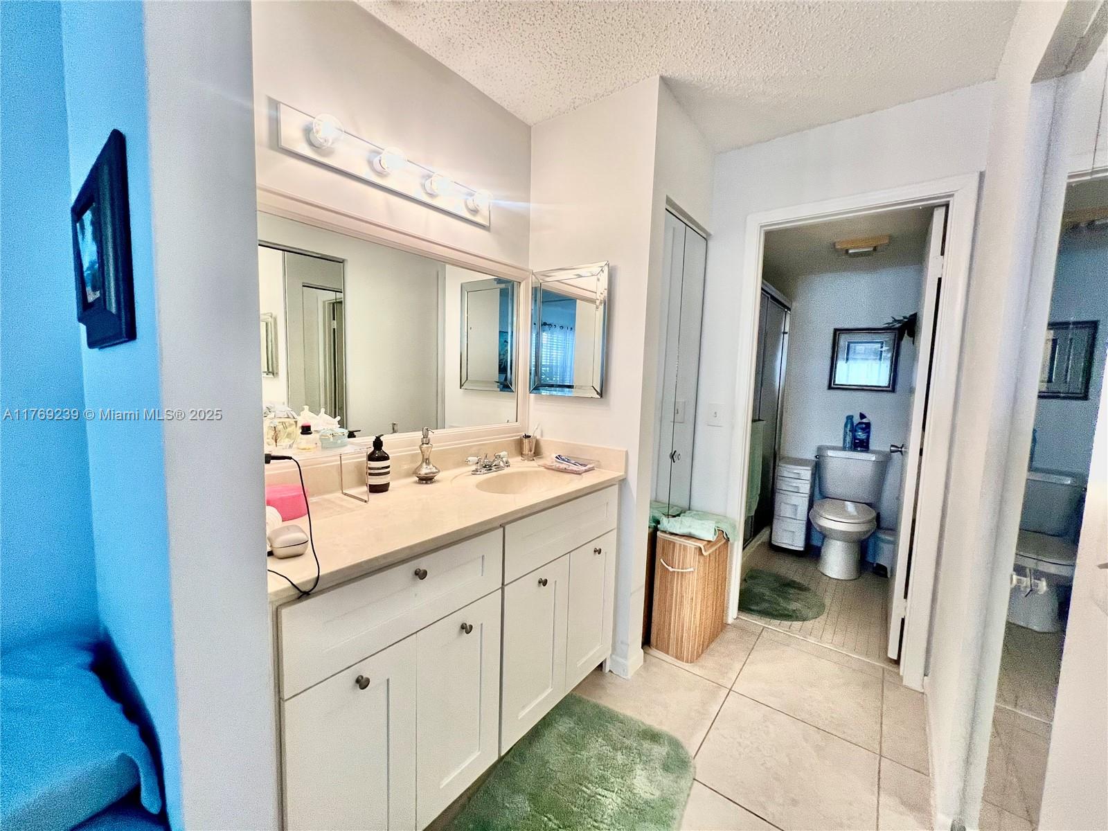 Residential, Pembroke Pines, Florida image 11