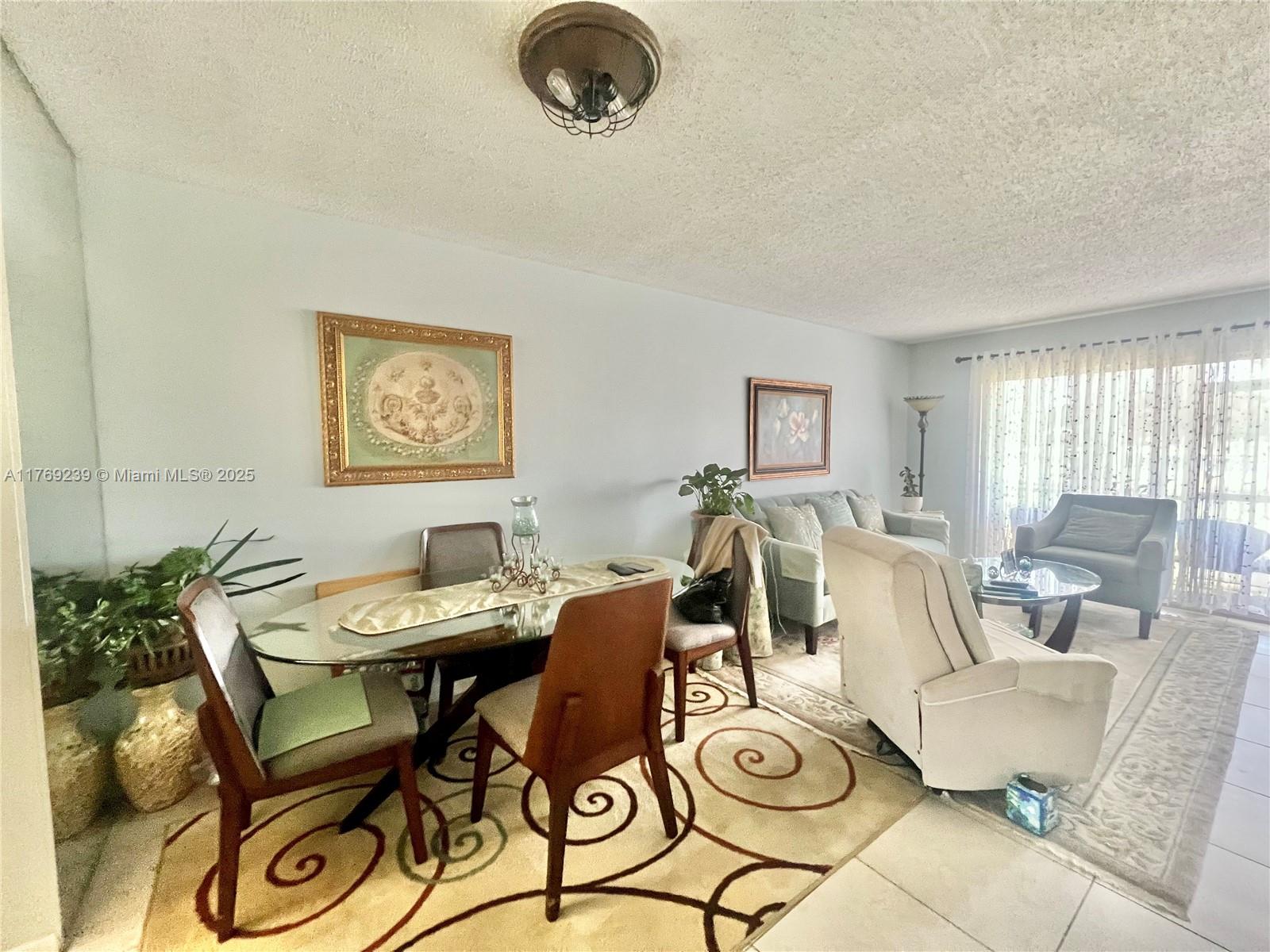Residential, Pembroke Pines, Florida image 5