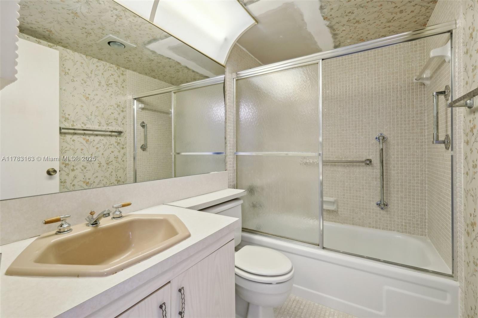 2052 Exeter C, Boca Raton, Florida image 12