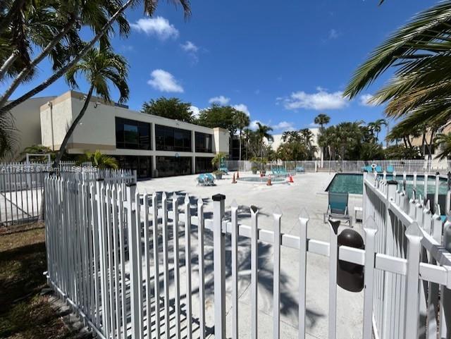 20200 W Country Club Dr #PH16, Aventura, Florida image 21