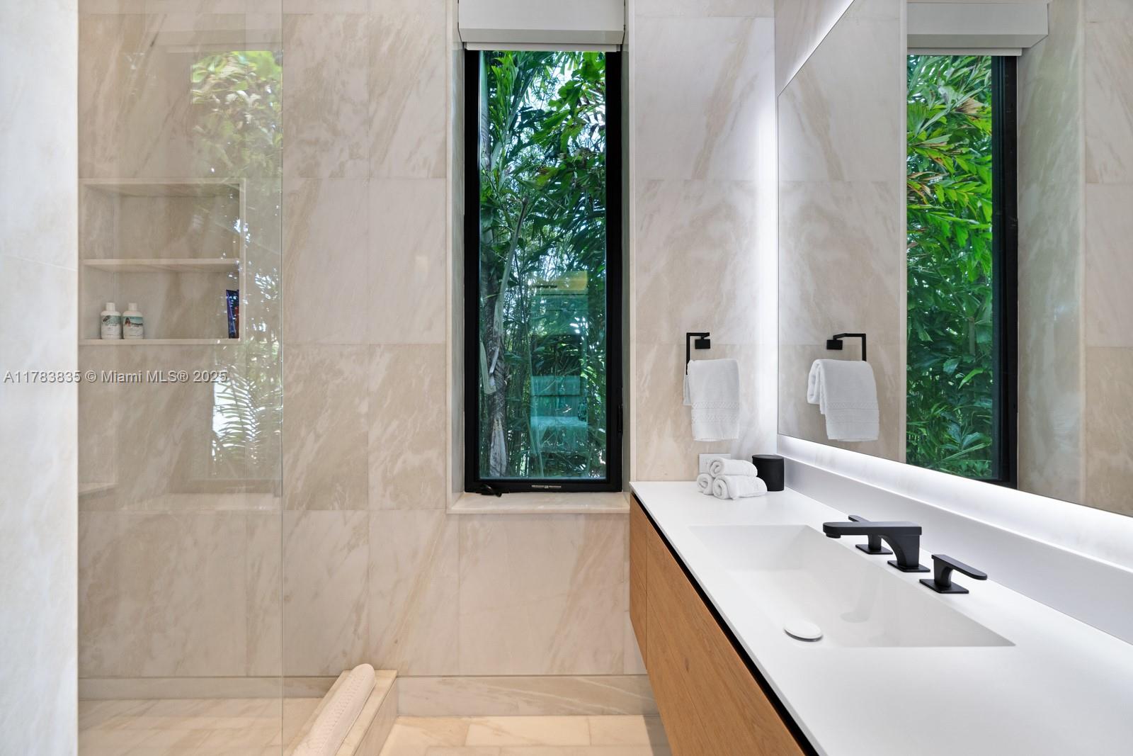 609 E Dilido Dr, Miami Beach, Florida image 24