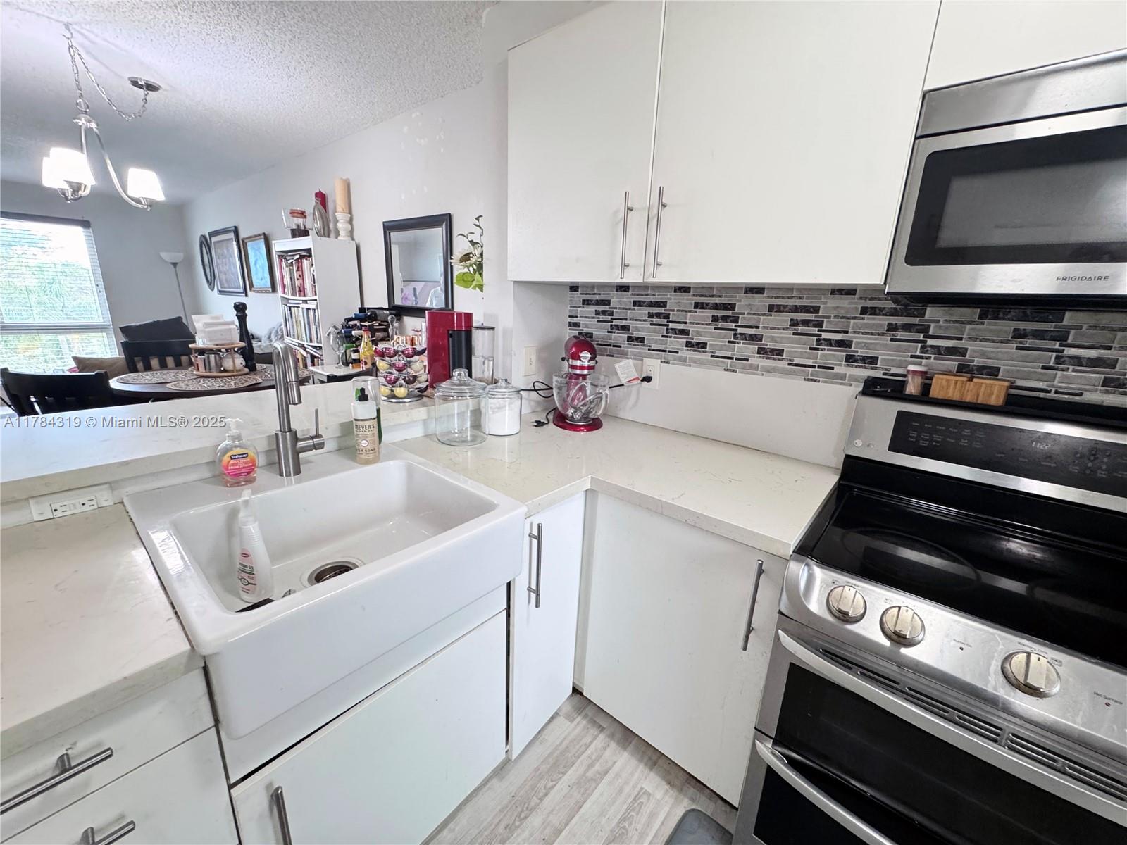 2216 N Cypress Bend Dr 501