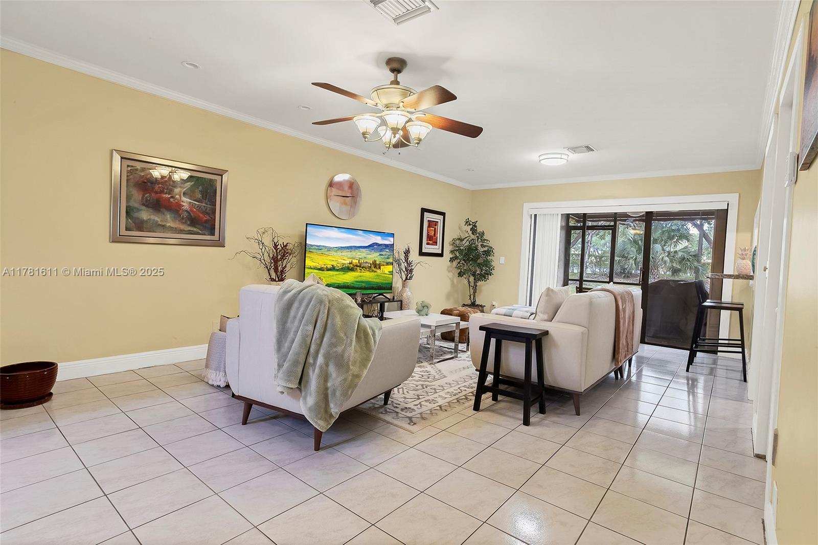 9171 Vineyard Lake Dr, Plantation, Florida image 10