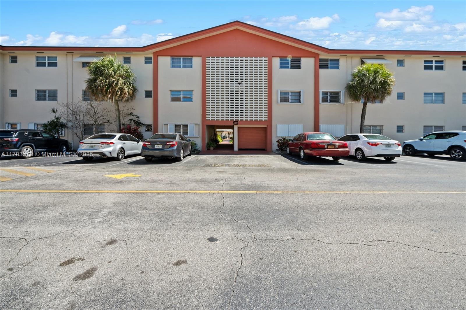 5300 Washington St #G323, Hollywood, Florida image 1