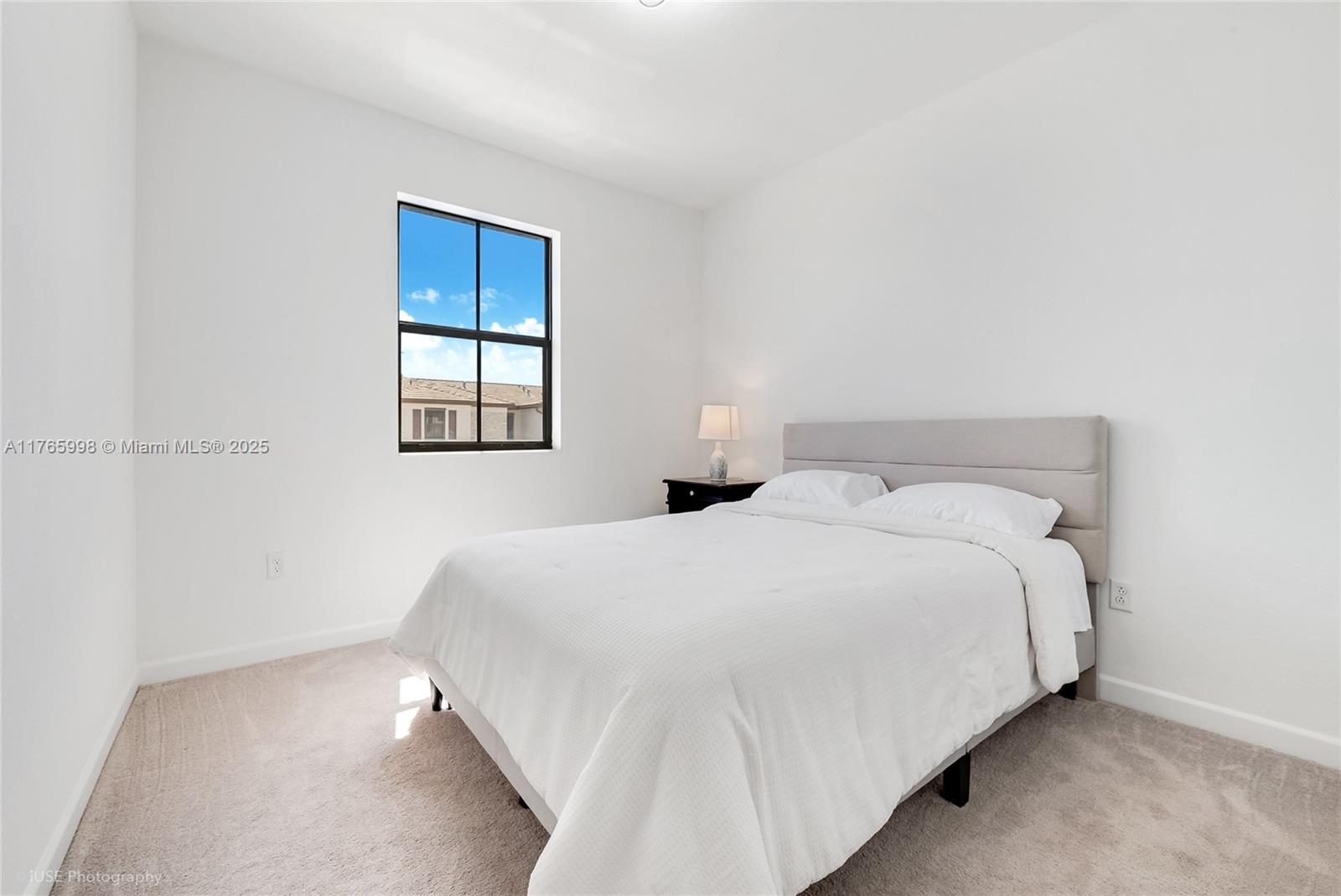 Listing Photo 10
