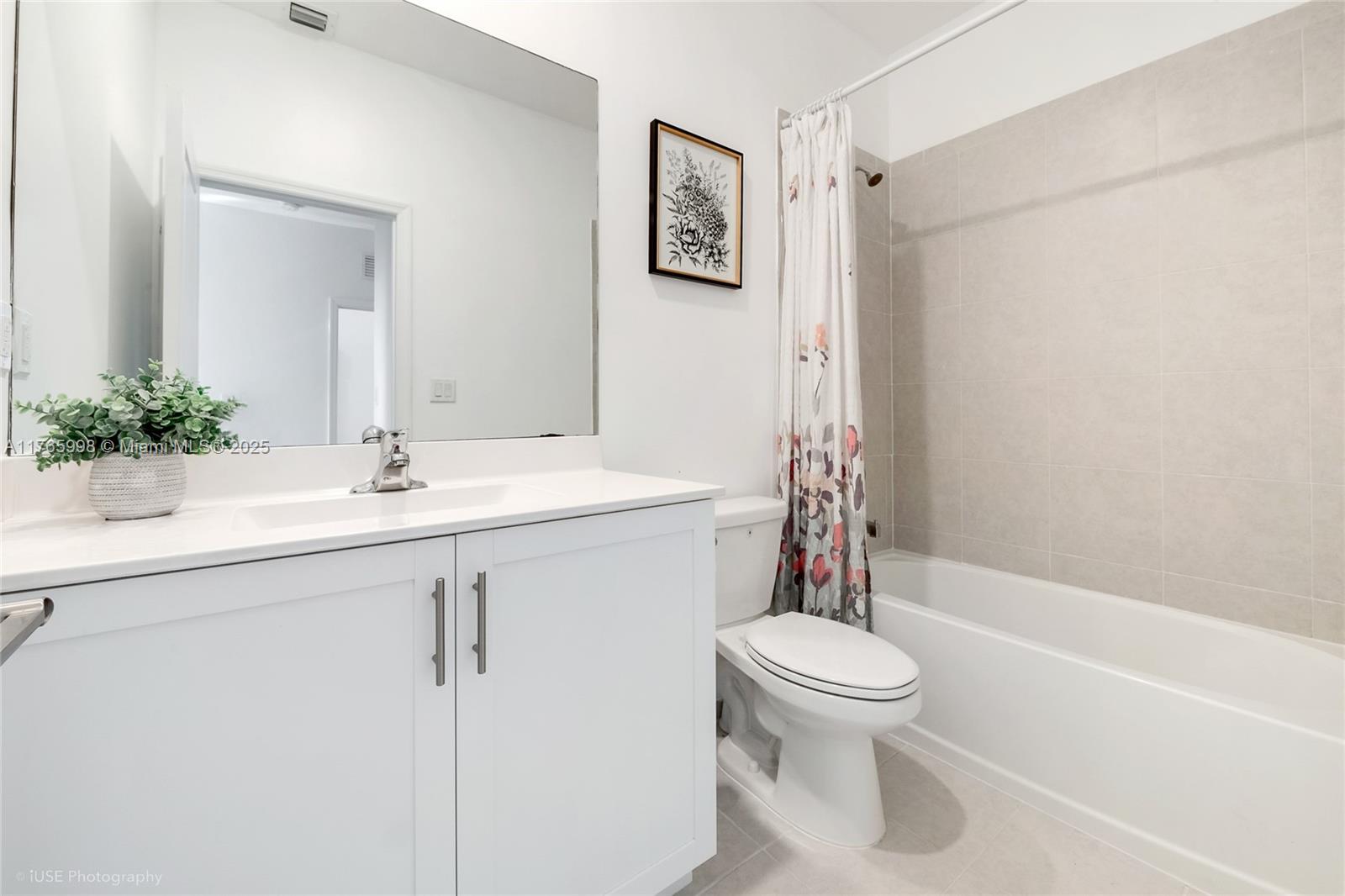 Listing Photo 11