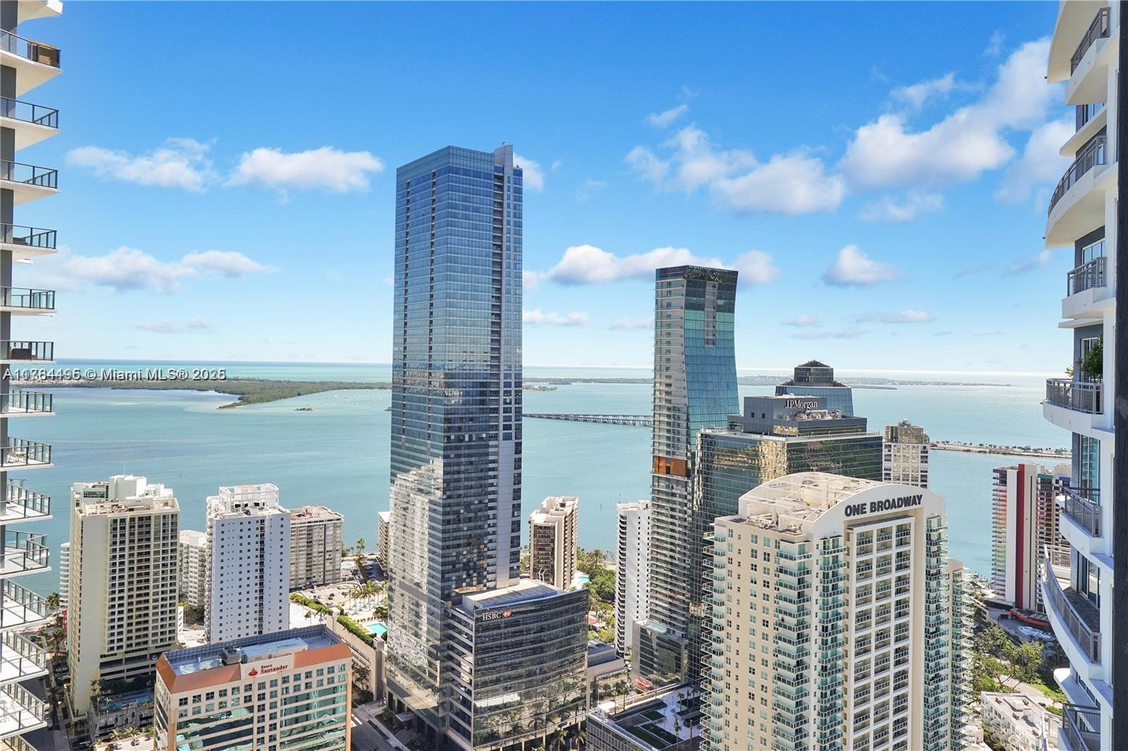 60 SW 13th St #5013, Miami FL 33130