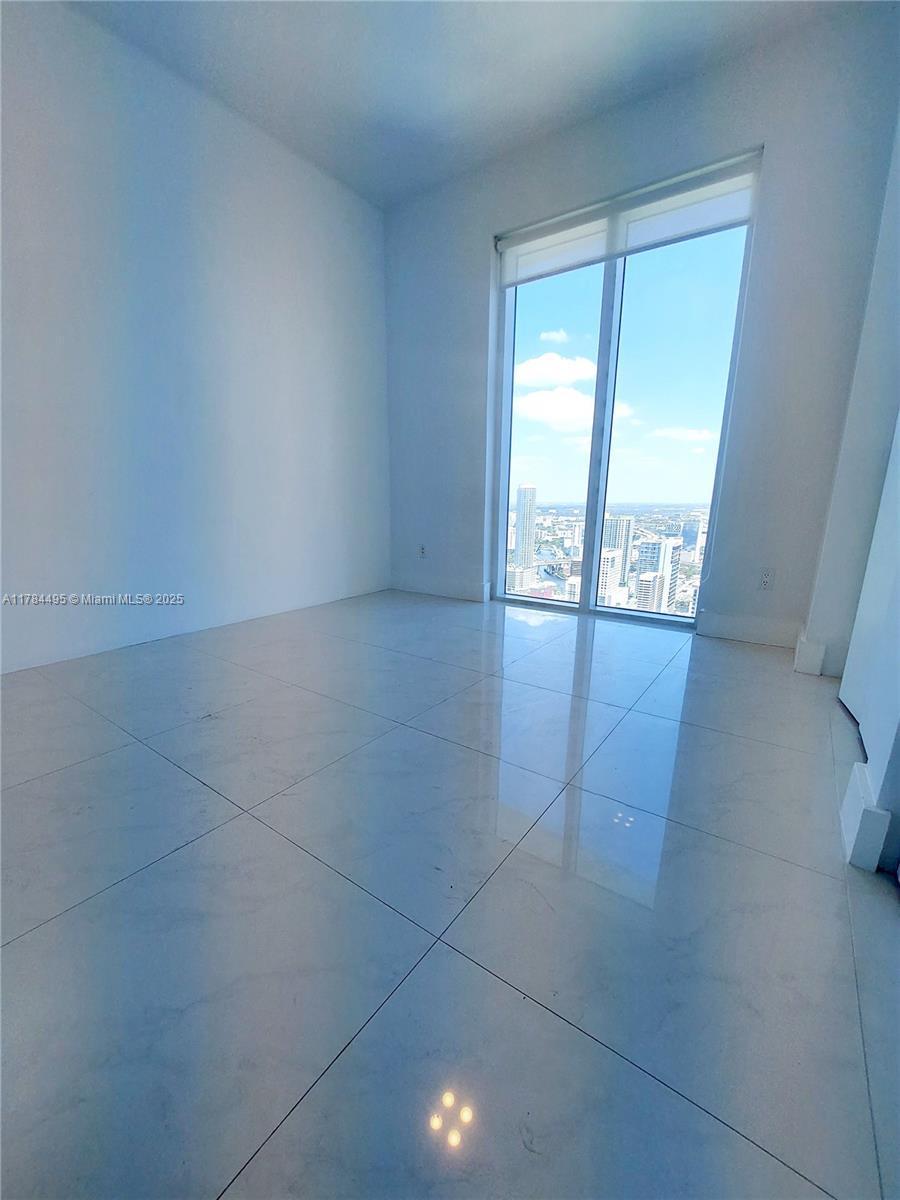 60 SW 13th St #5013, Miami FL 33130
