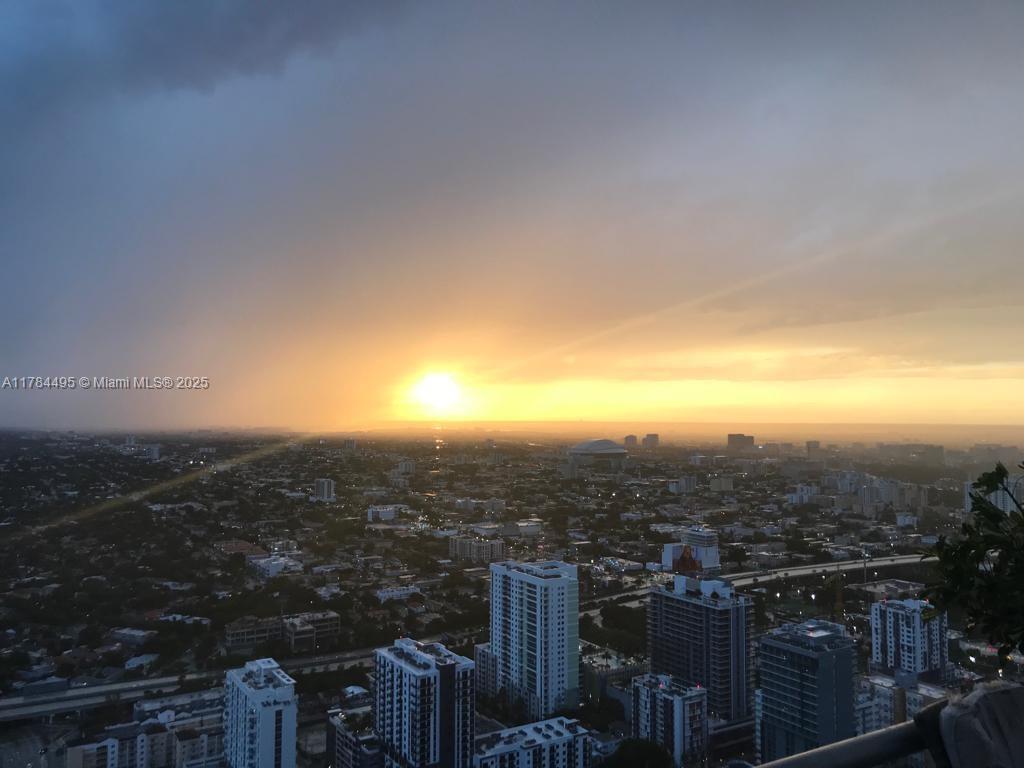 60 SW 13th St #5013, Miami FL 33130