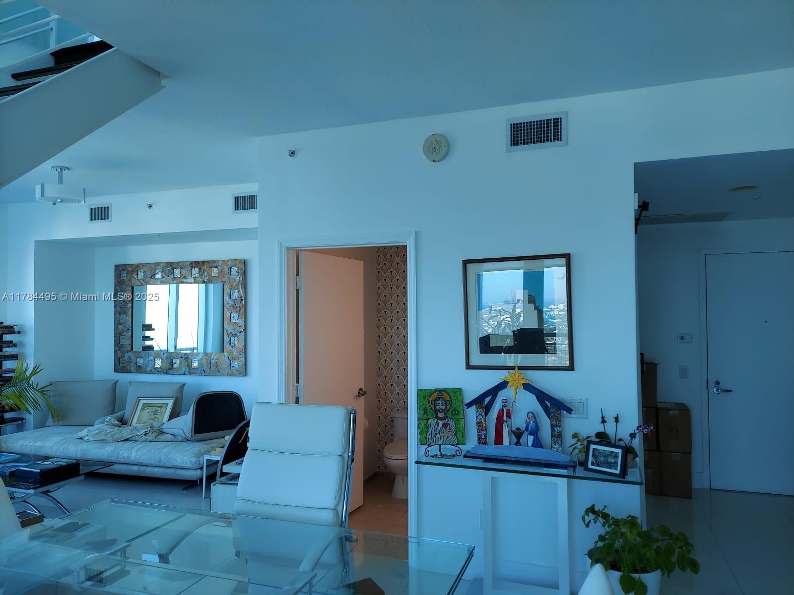 60 SW 13th St #5013, Miami FL 33130