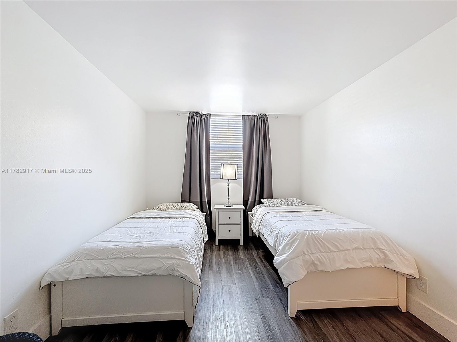 Listing Photo 15