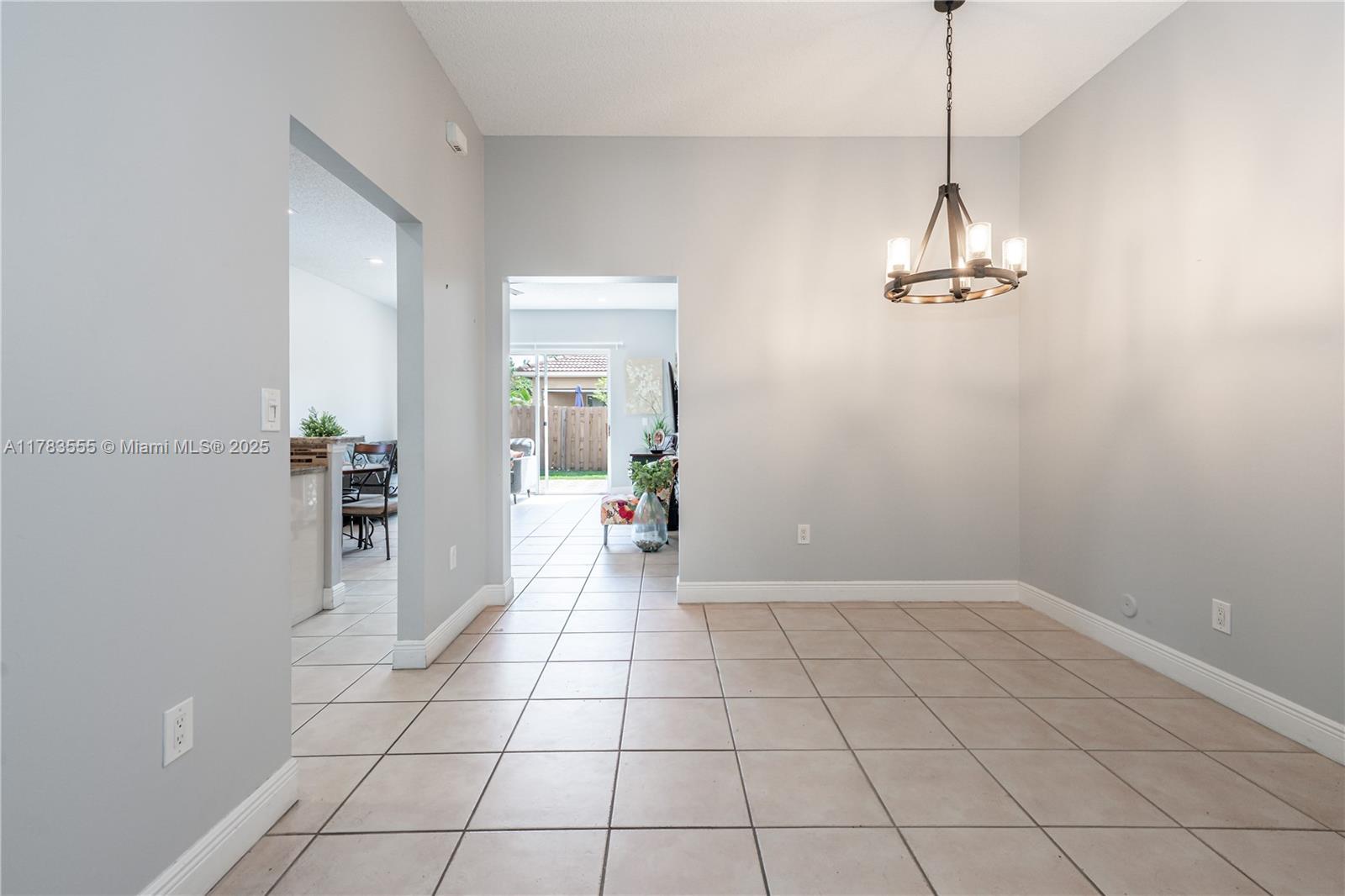 284 Royal Cove Way, Davie, Florida image 5