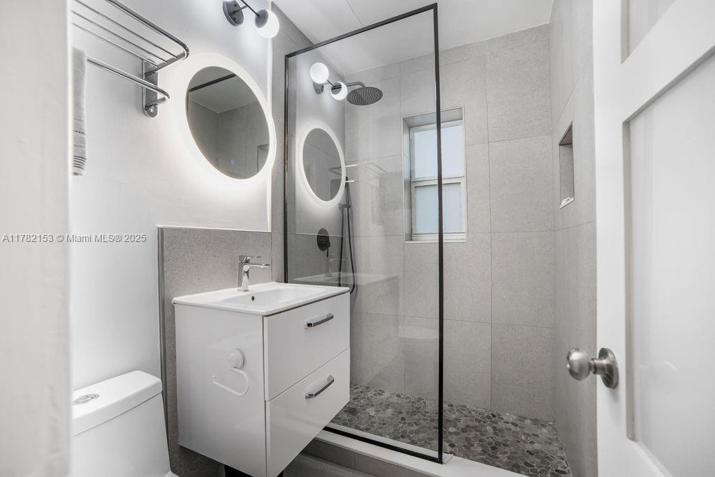 10070 E Bay Harbor Dr #70D, Bay Harbor Islands, Florida image 23