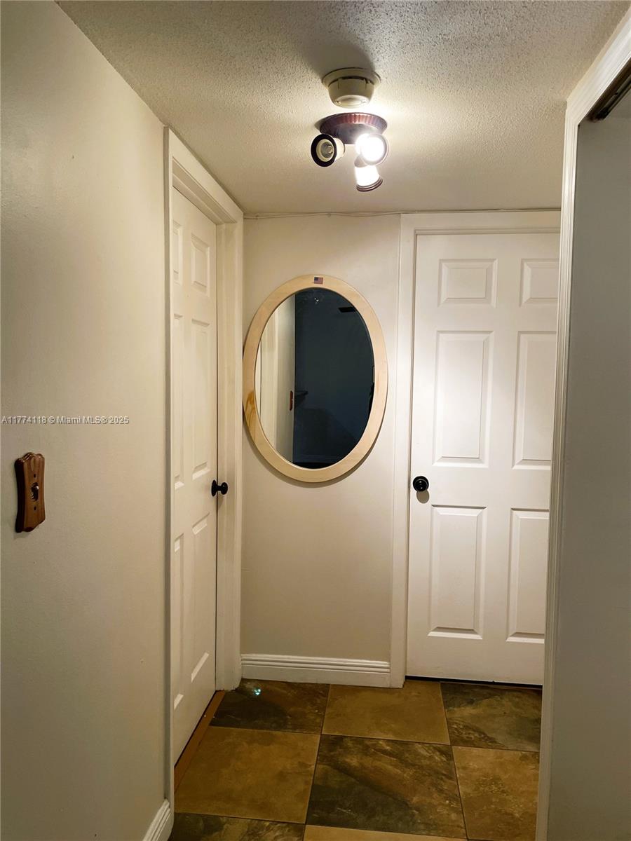 10431 N Kendall Drive #D211, Kendall, Florida image 9