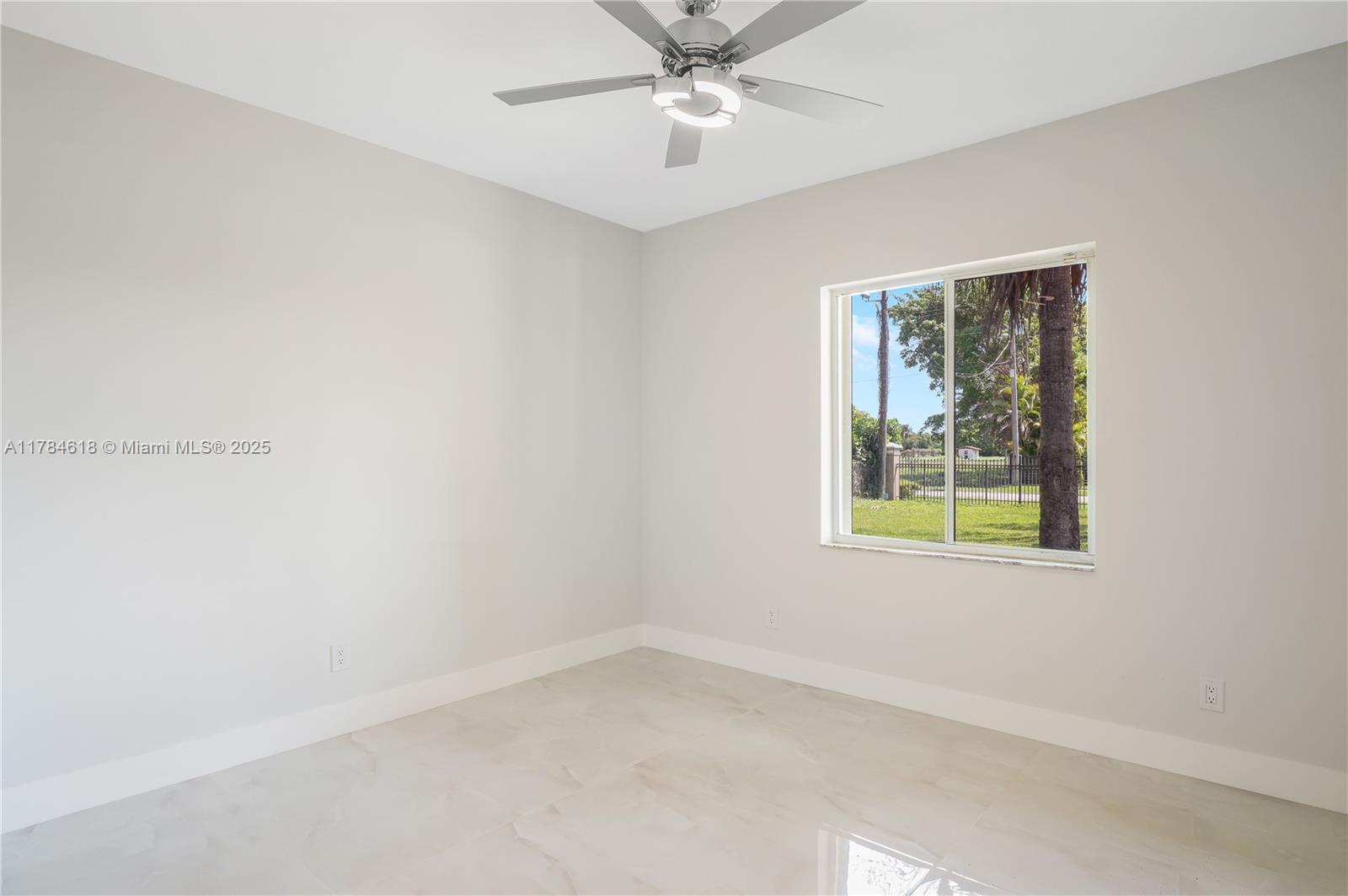Listing Photo 24