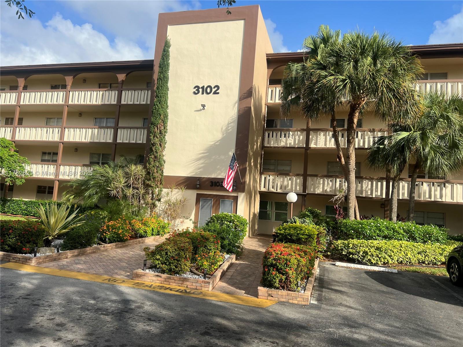 3102 Portofino Pt #M2, Coconut Creek, Florida image 2