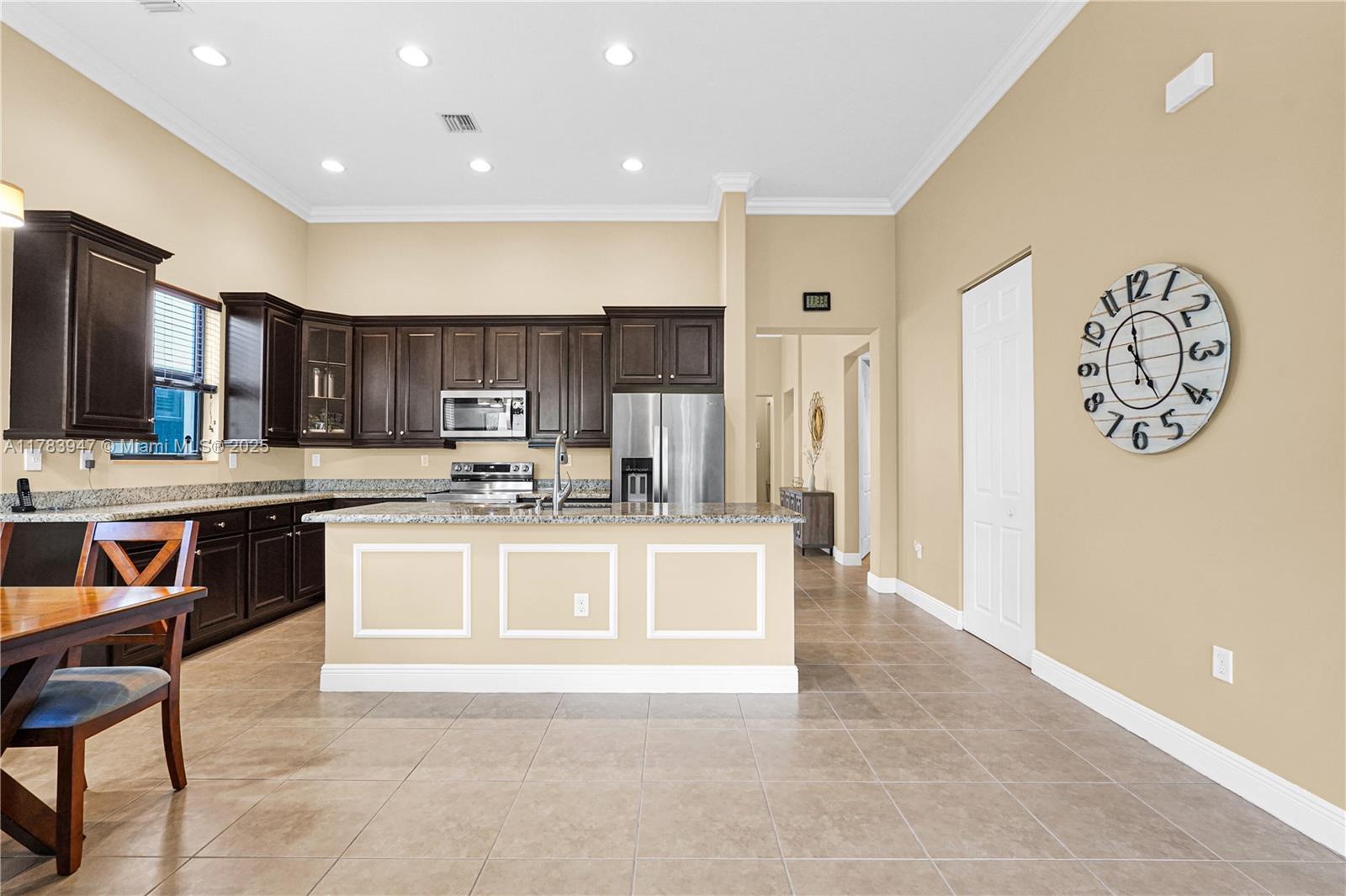 4070 NW 85 Drive, Cooper City, Florida image 8