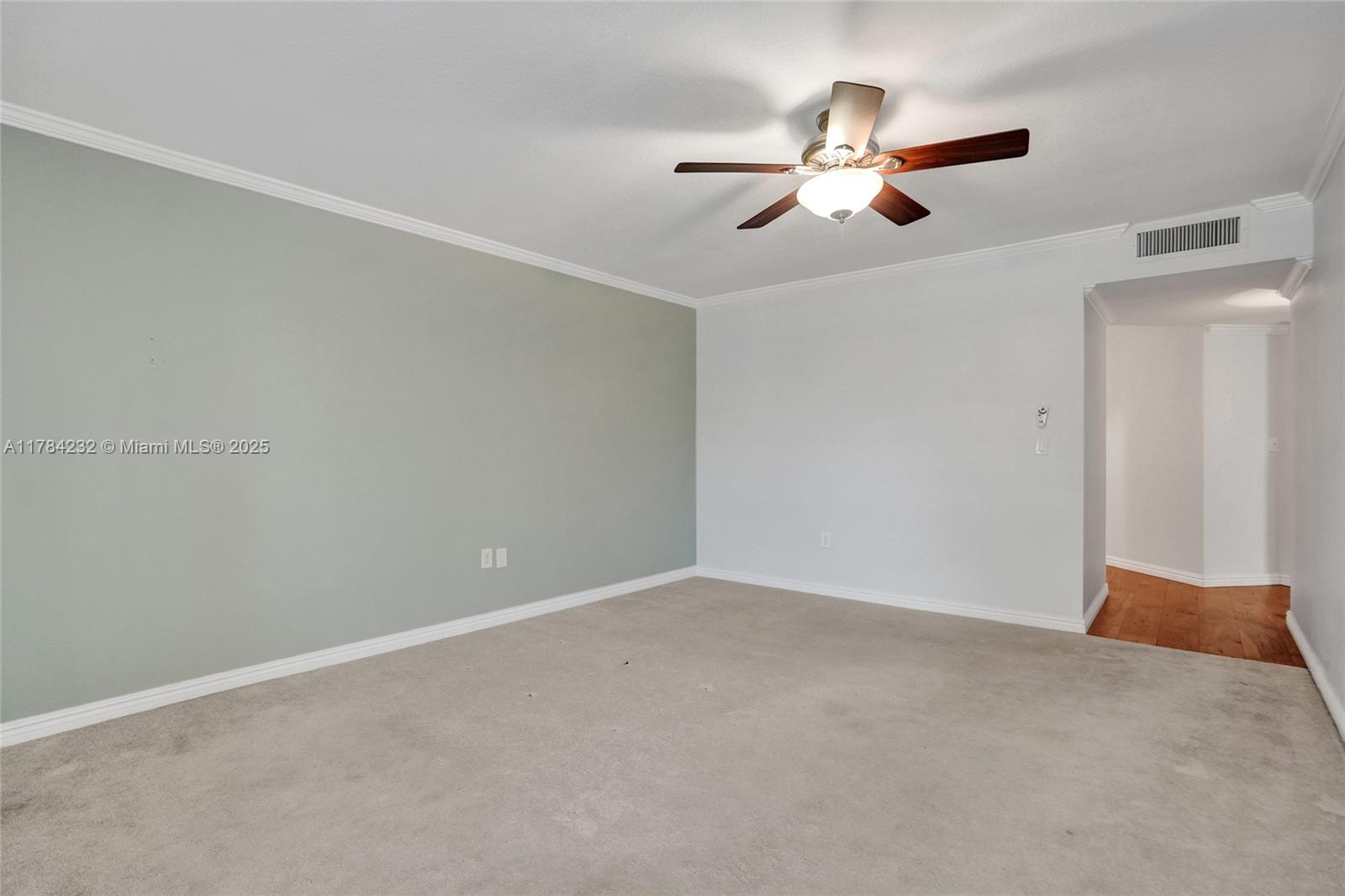 Listing Photo 14