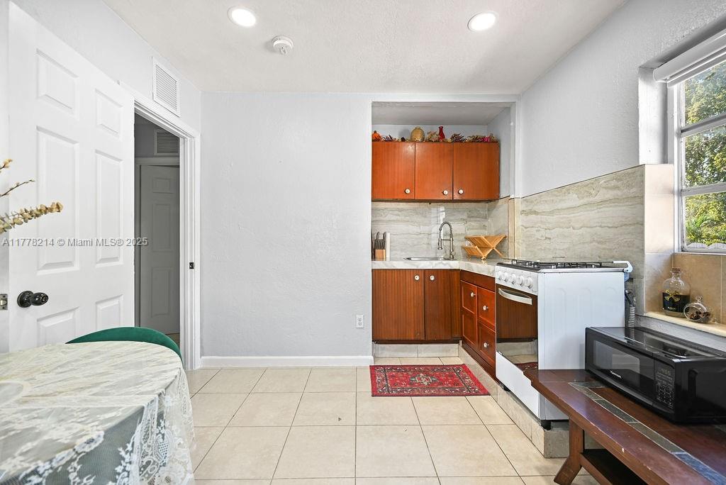 1500 NE 141st St, North Miami, Florida image 38