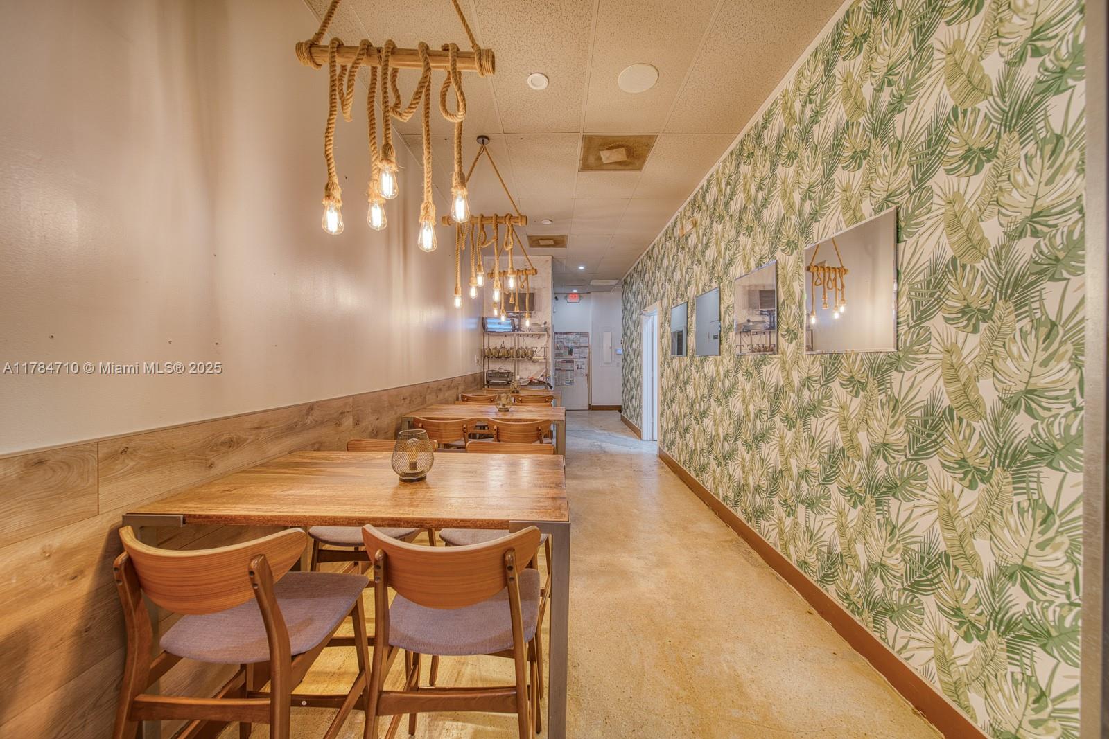 Cafe For Sale In North Miami Beach