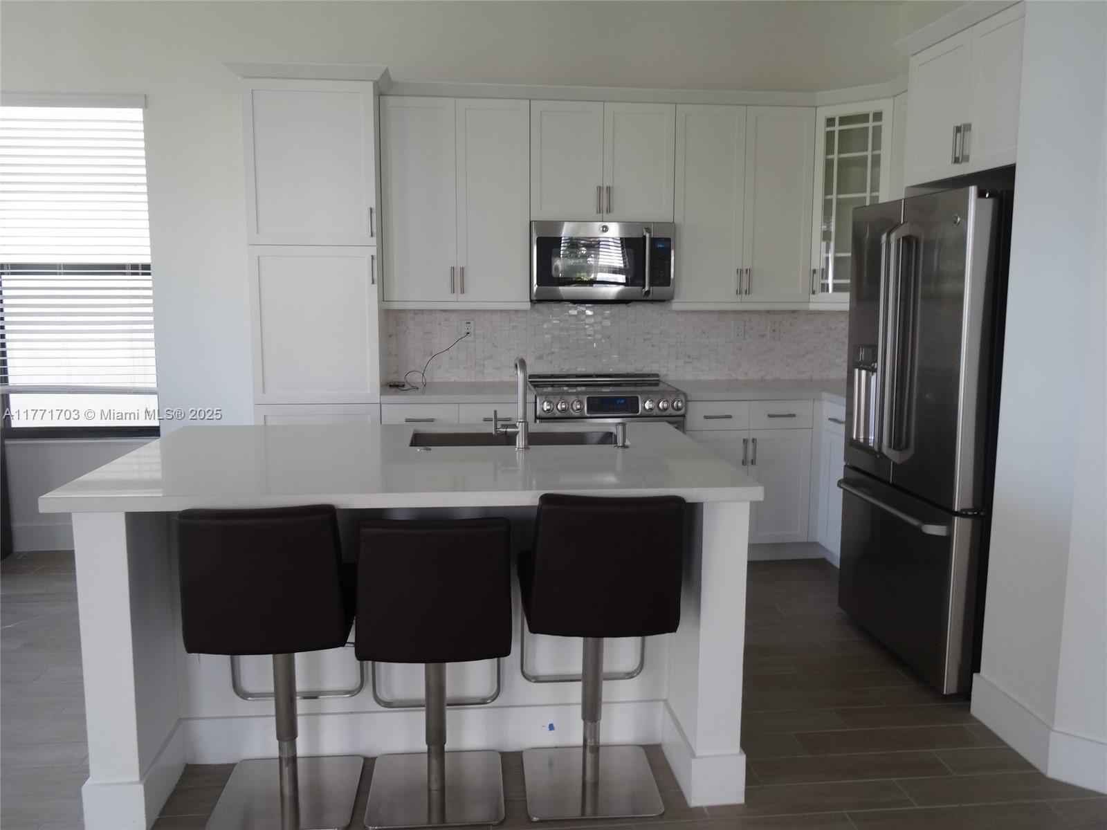 Property photo # 8