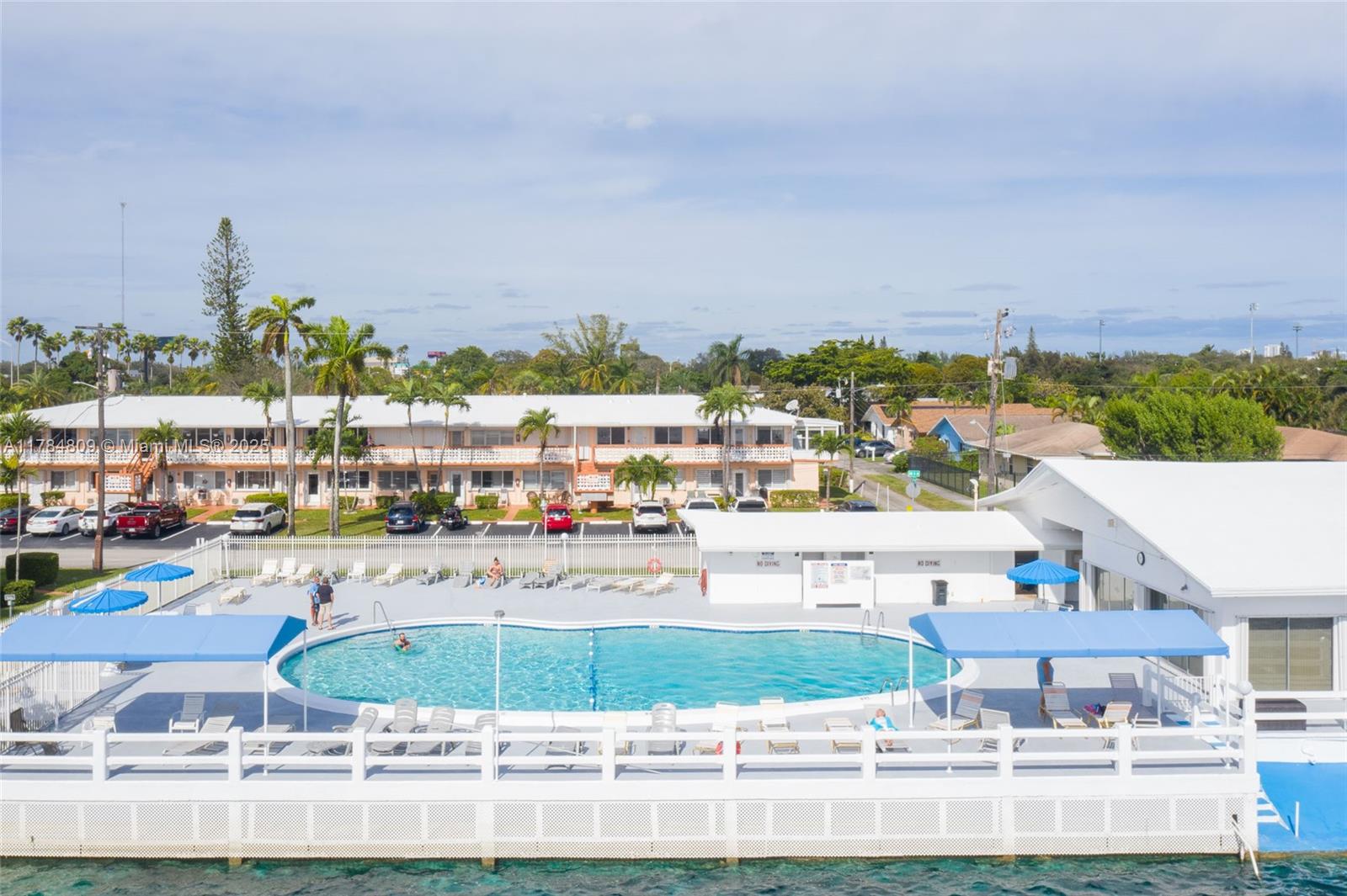 920 SW 10th Ter #12AR, Hallandale Beach, Florida image 22