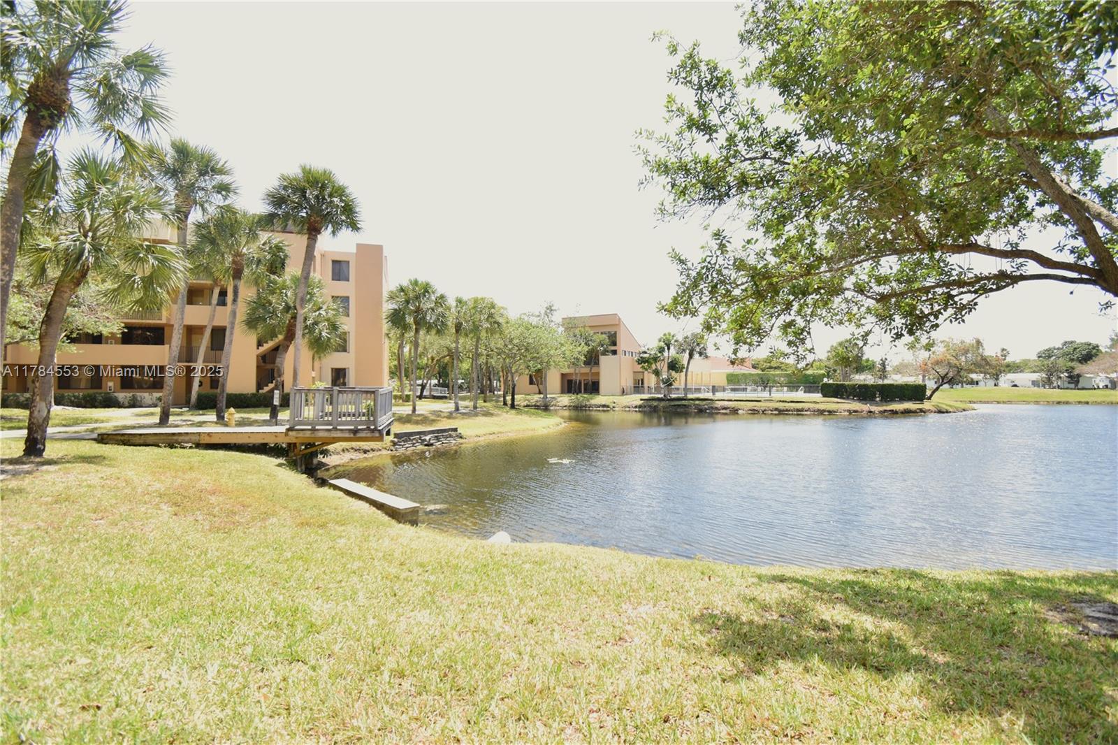 8592 W Sunrise Blvd #303, Plantation, Florida image 17