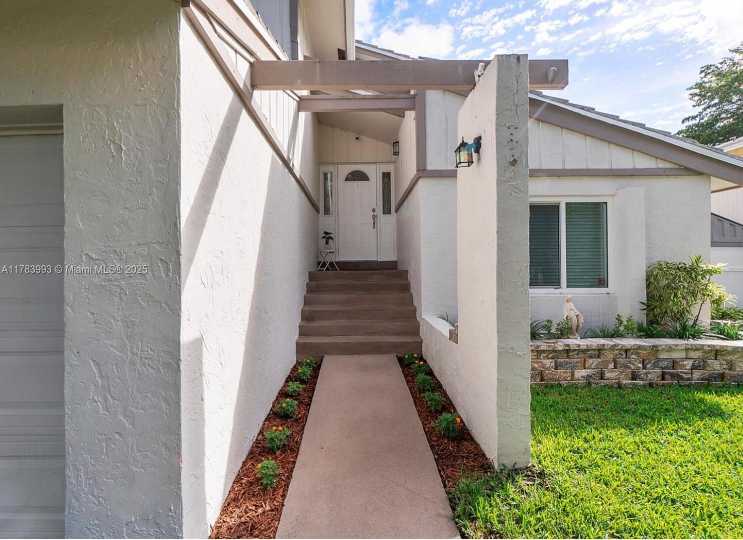 10560 La Placida Dr, Coral Springs, Florida image 18
