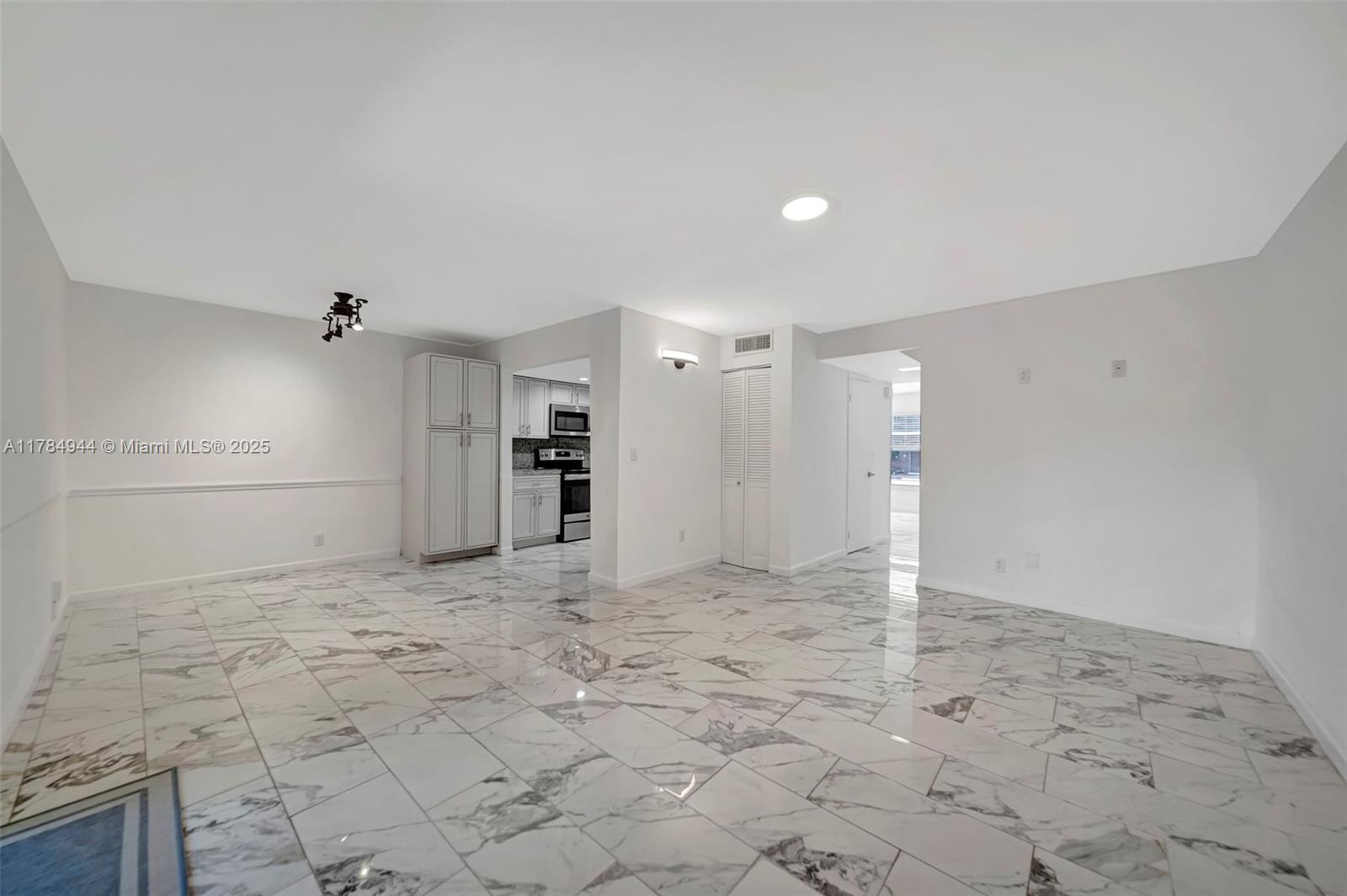 4165 SW 66th Way #137, Davie, Florida image 15