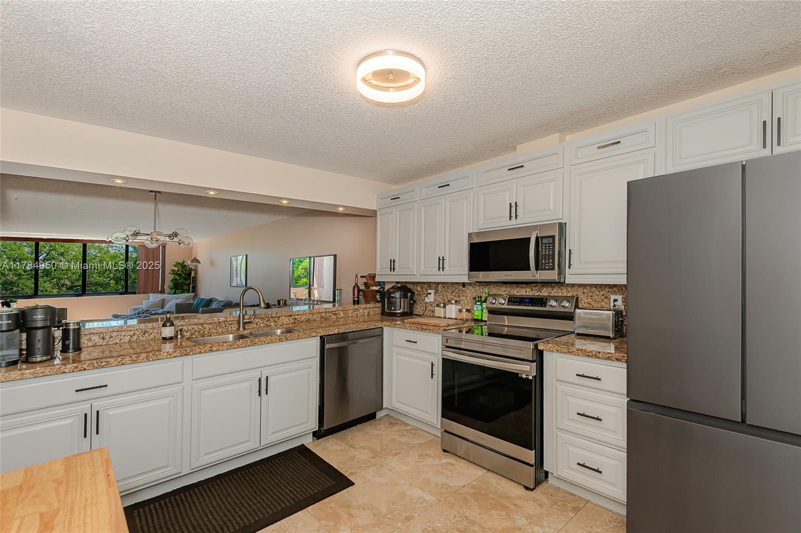 8010 Hampton Blvd #304, North Lauderdale, Florida image 10