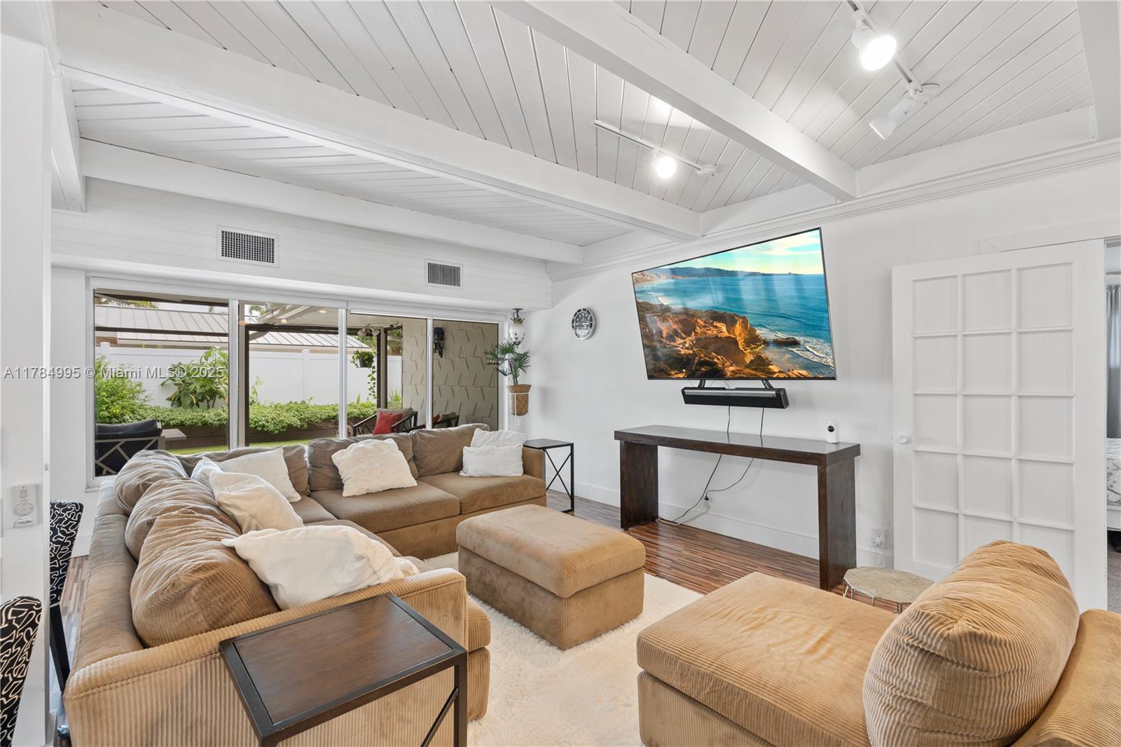 2666 NE 35th Dr, Fort Lauderdale, Florida image 7